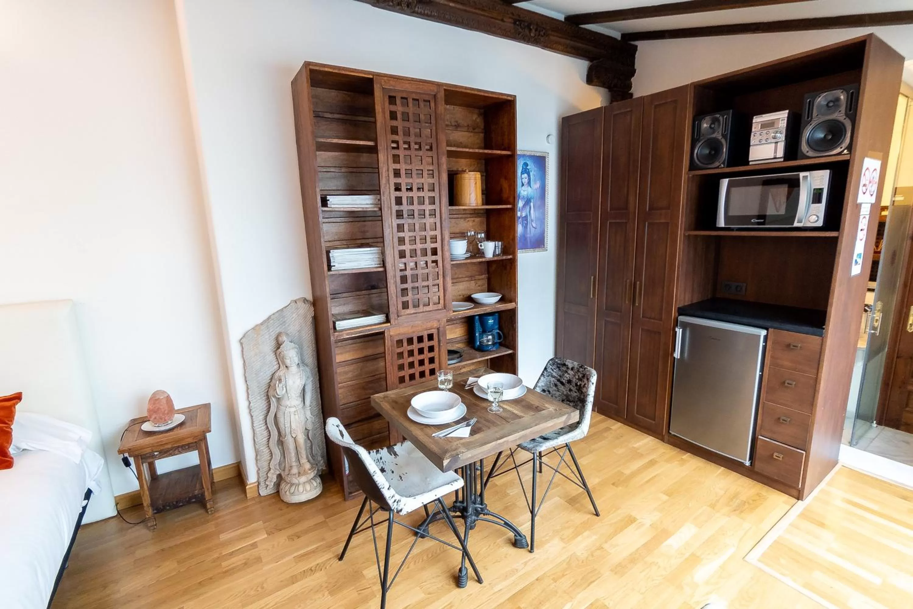 Dining area, Seating Area in SUAY APARTMENTS