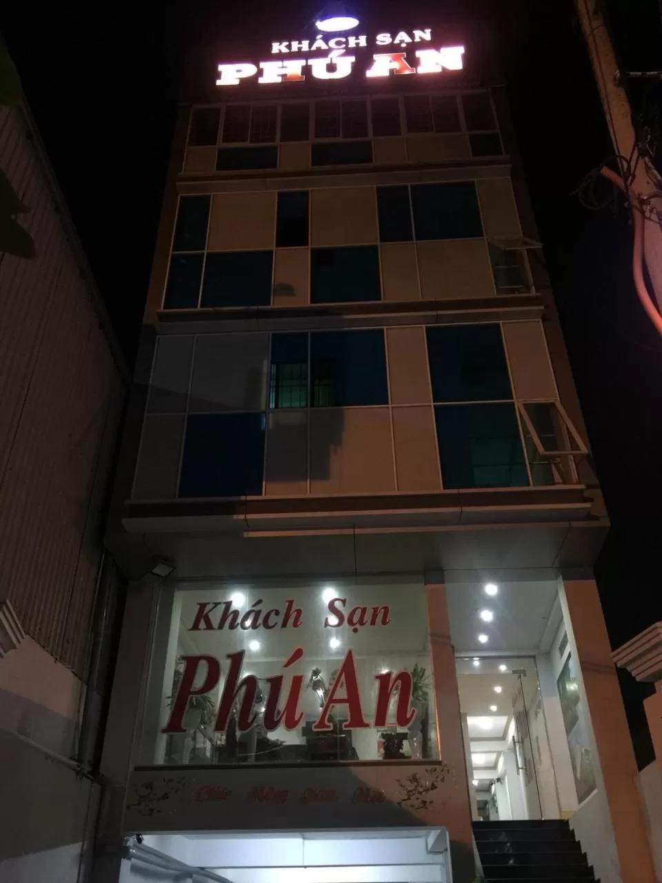 Khách sạn Phú An