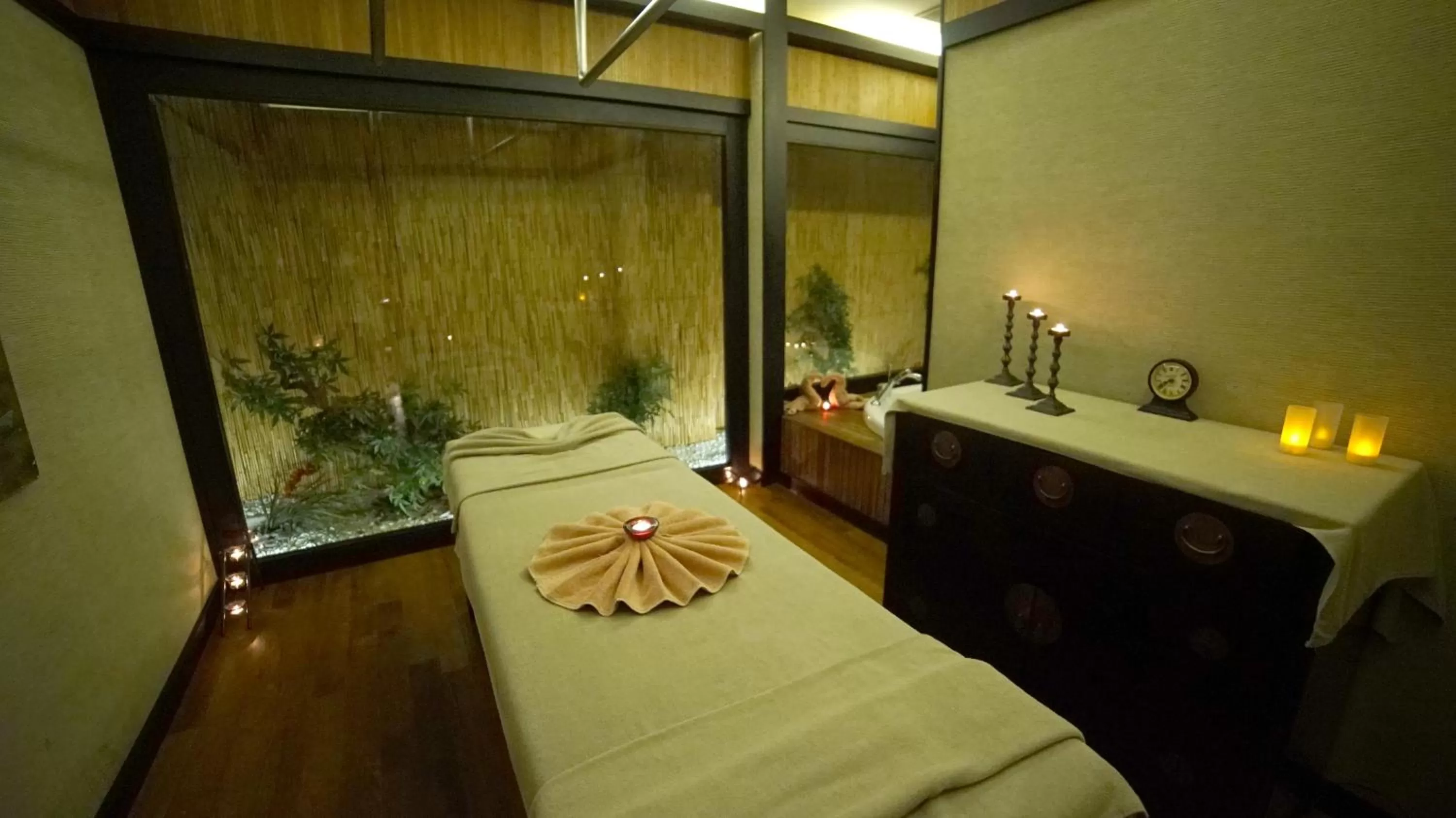 Spa and wellness centre/facilities, Bed in Point Hotel Taksim