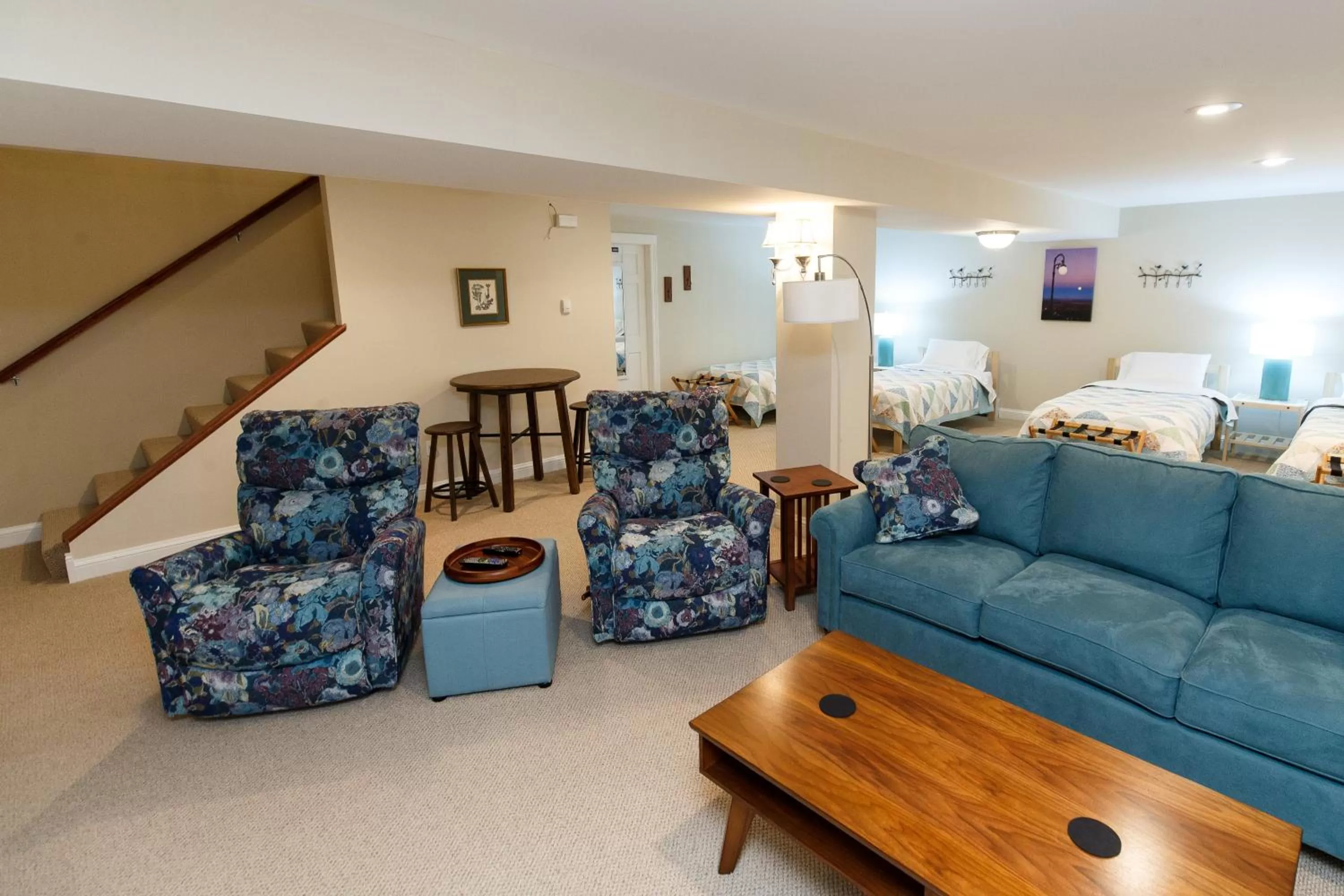 Seating Area in Lamp Post Lodge