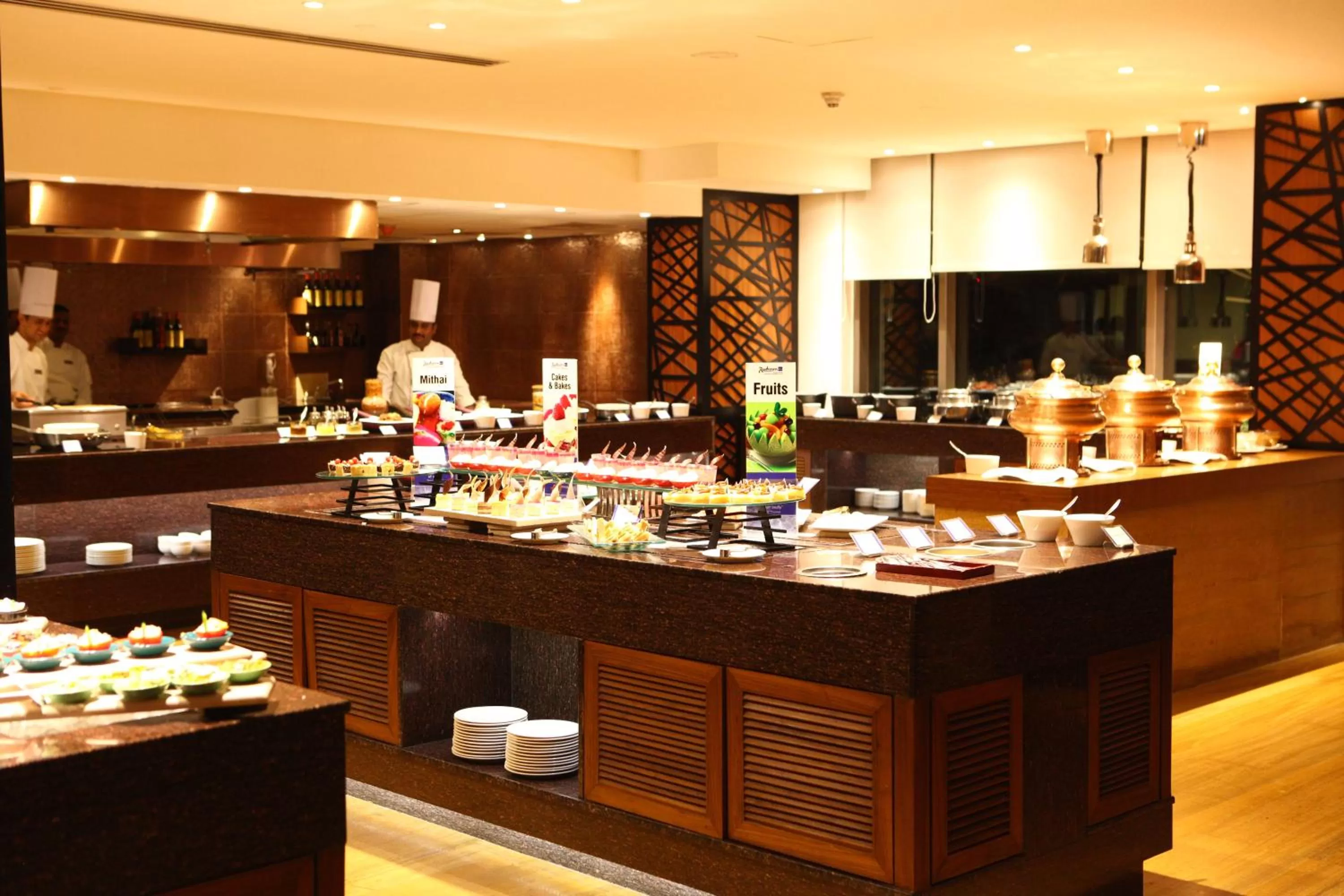 Restaurant/places to eat in Radisson Blu Plaza Hotel Hyderabad Banjara Hills