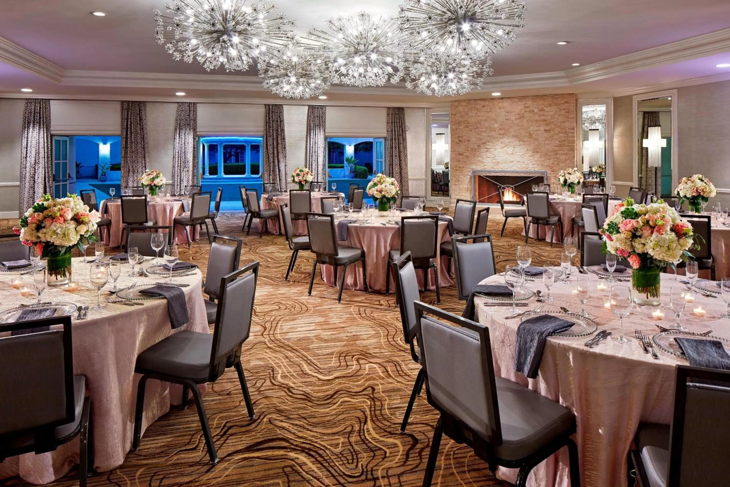 Meeting/conference room, Restaurant/Places to Eat in San Mateo Marriott San Francisco Airport