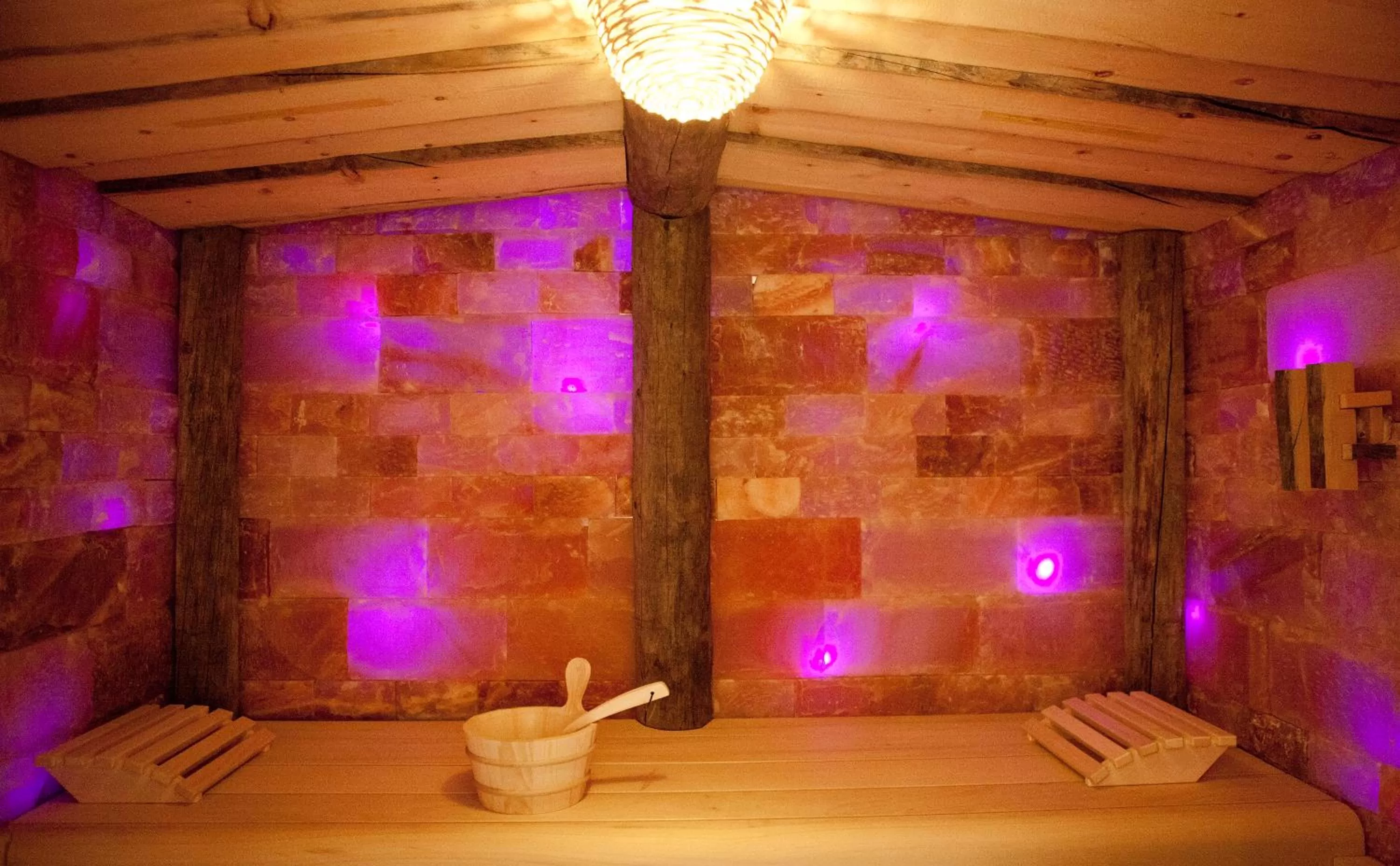 Massage in Boutique Hotel, Restaurant & Wellness Westerburcht