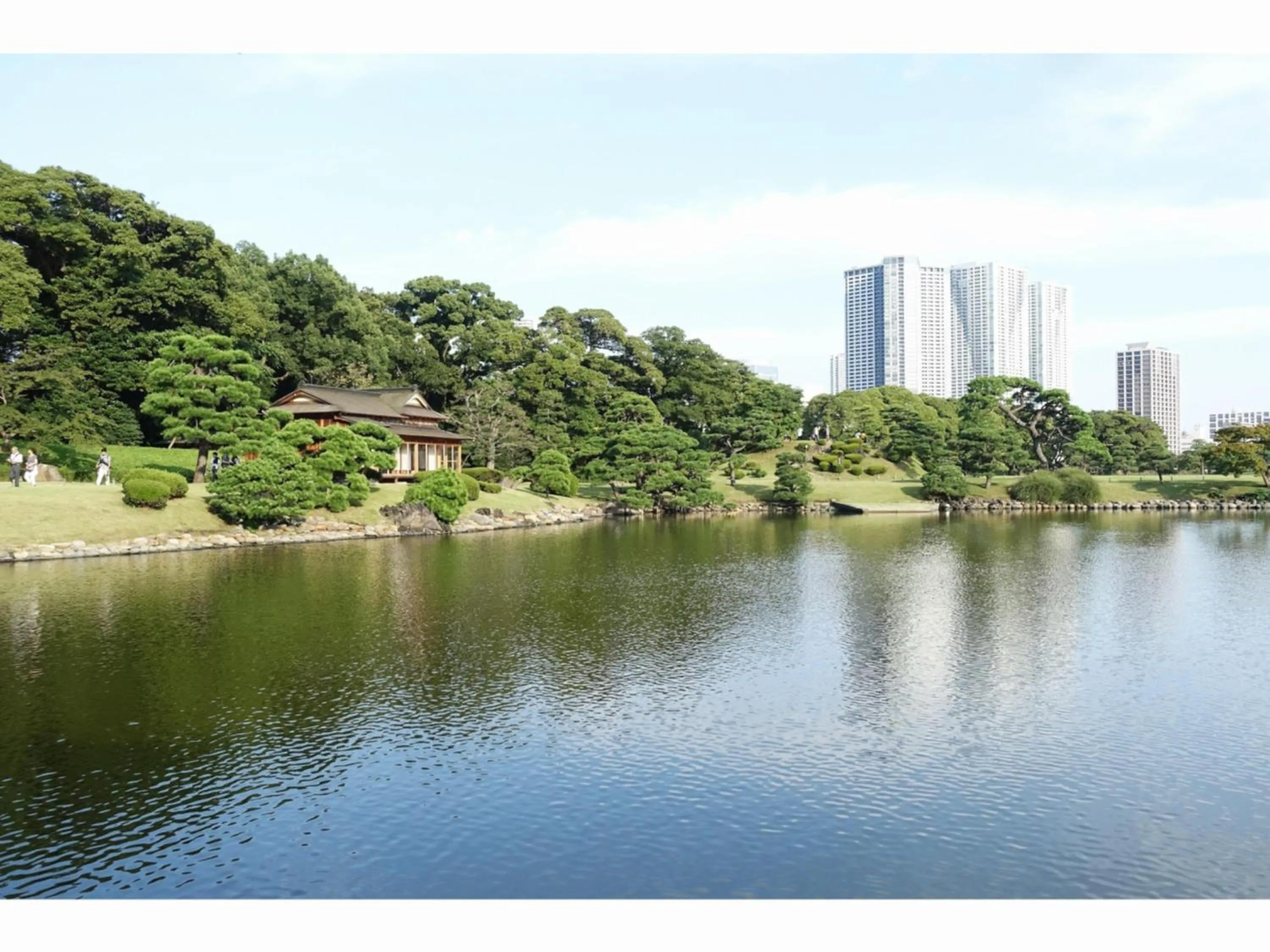 Nearby landmark in KOKO HOTEL Shimbashi Onarimon - formerly Hotel Wing International Shimbashi Onarimon