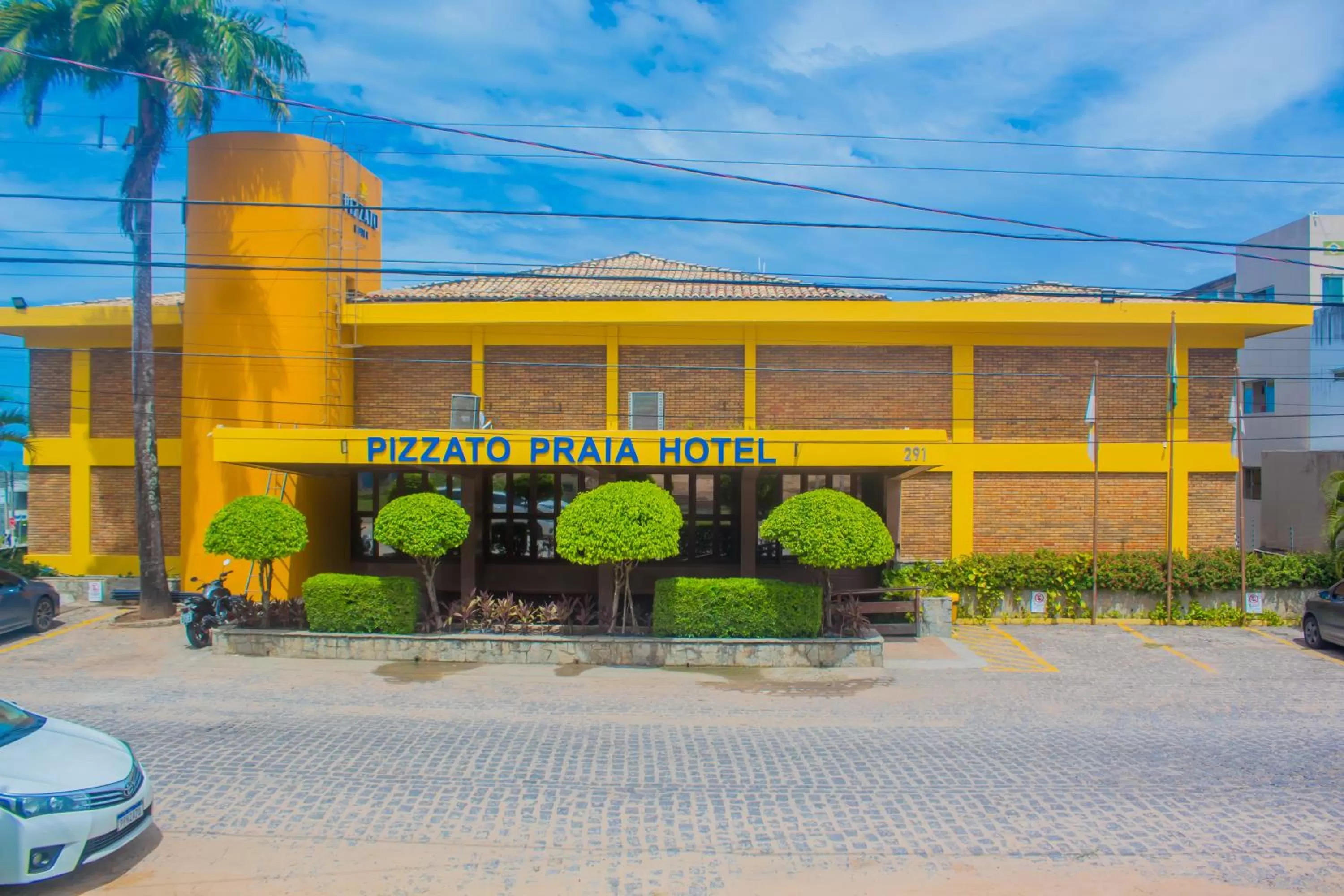 Pizzato Praia Hotel
