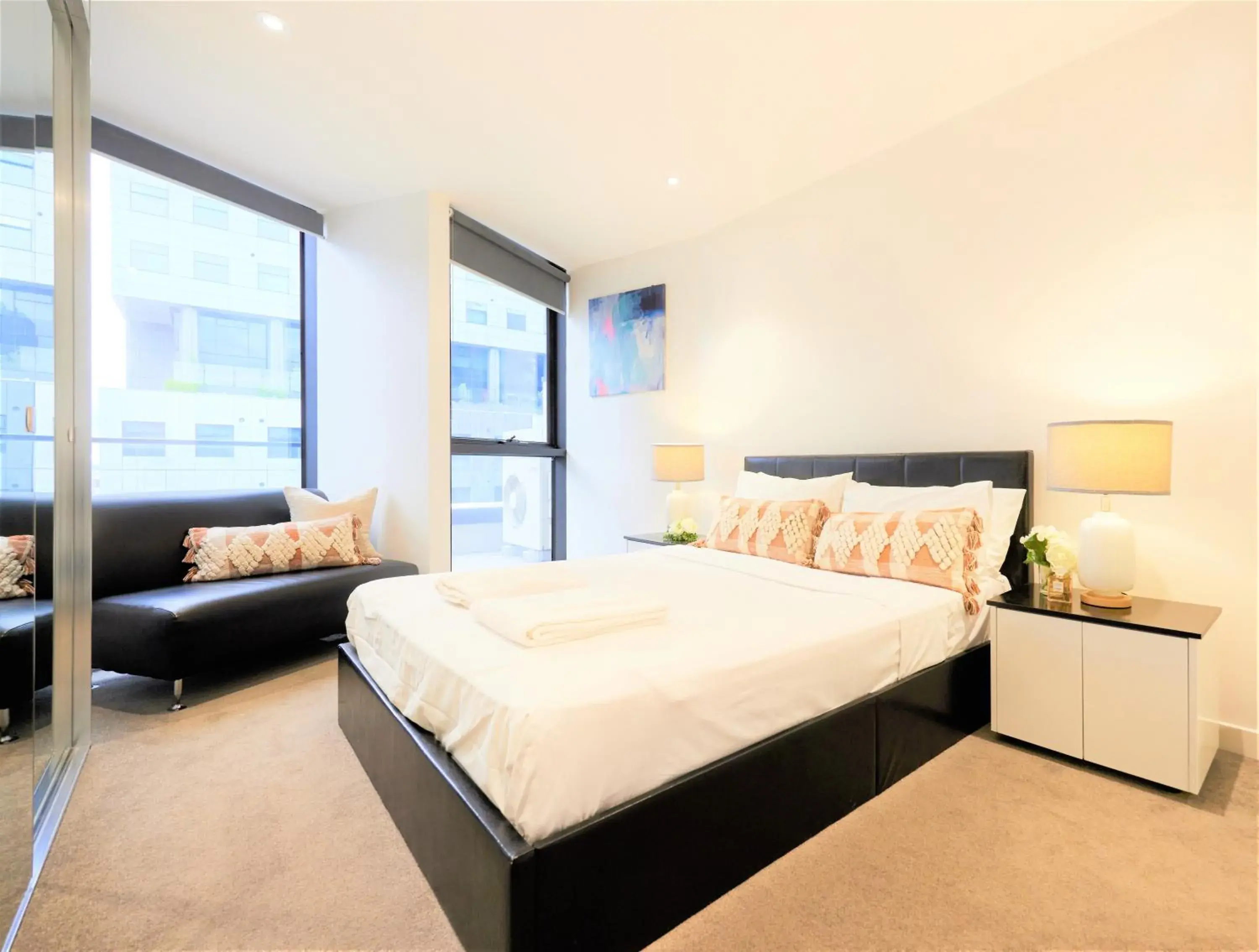 One Bedroom Penthouse Apartment in Arrow on Swanston One Bedroom Penthouse Apartment in Arrow on Swanston