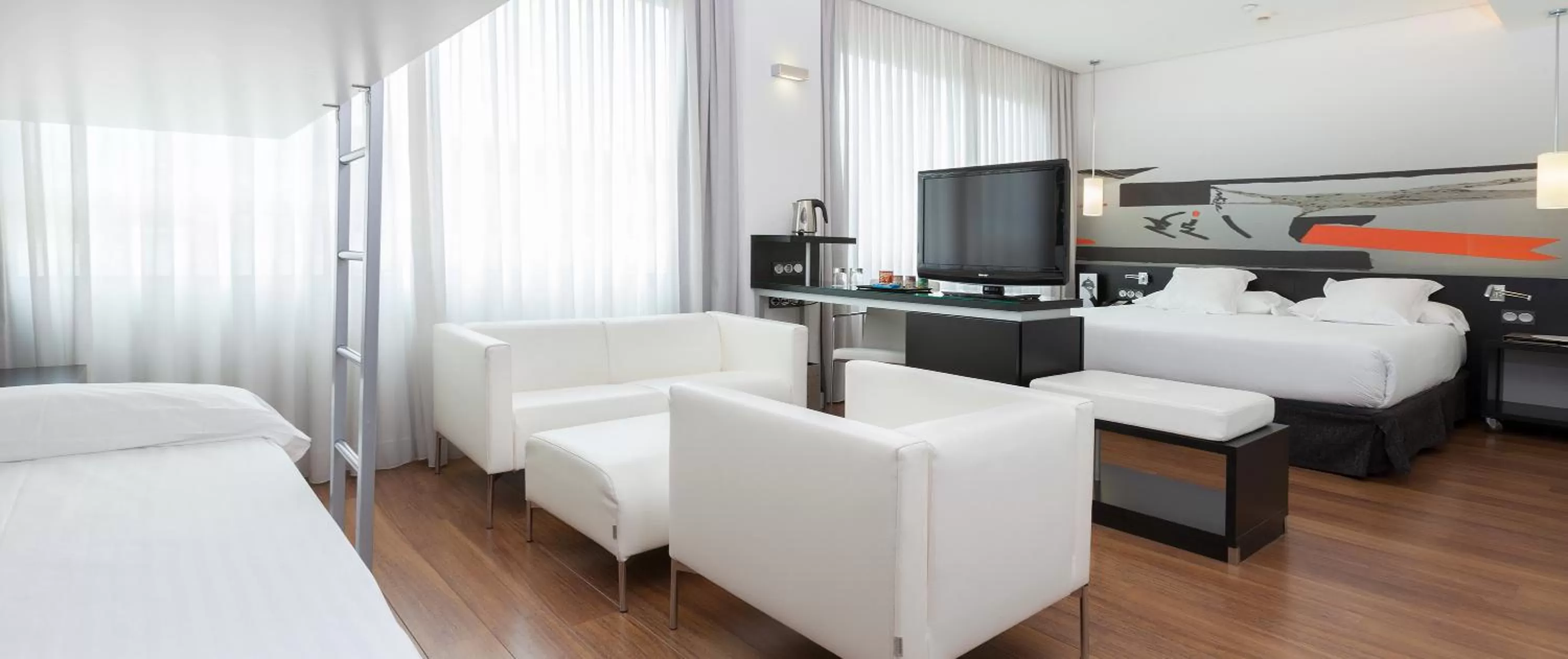 Bedroom, Bed in Axor Barajas