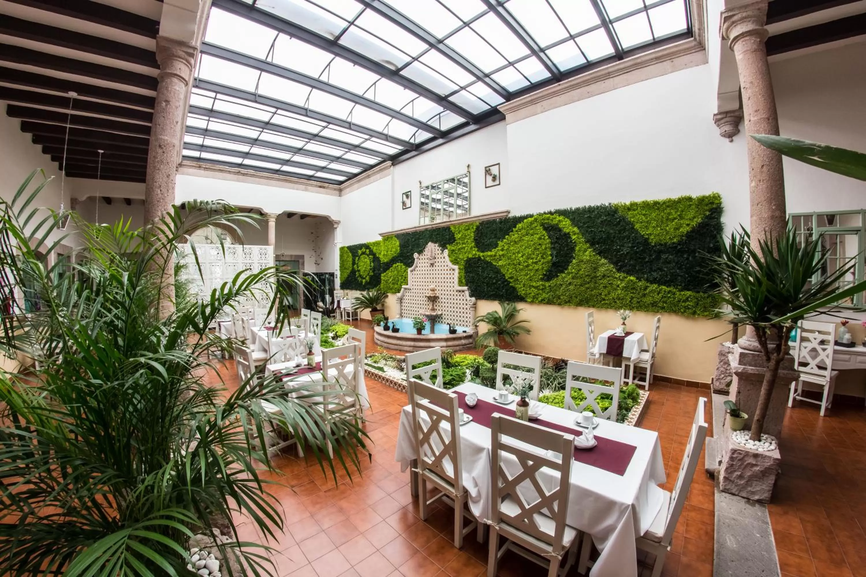 Restaurant/places to eat in Casa Jose Maria