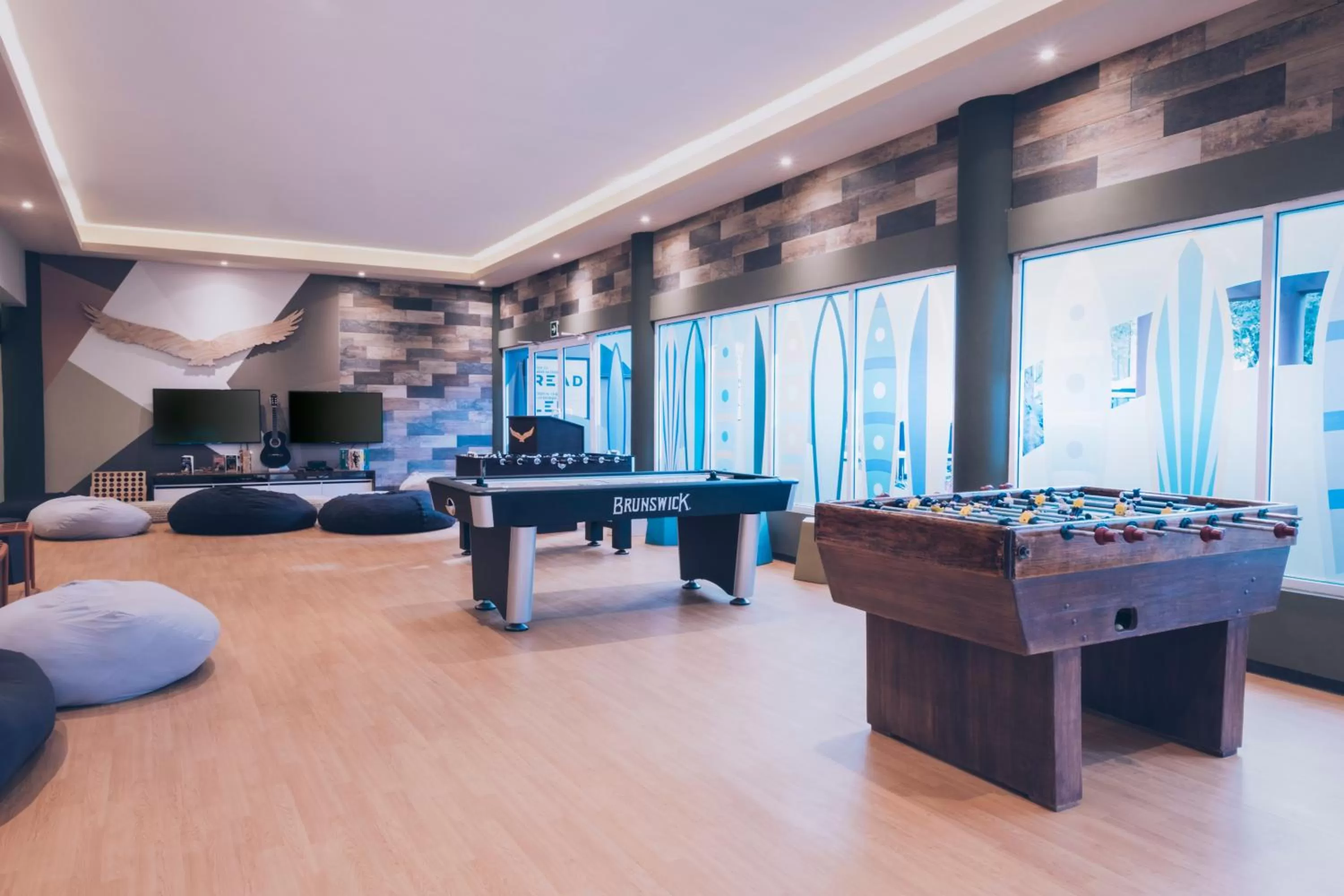 Game Room in Iberostar Waves Paraíso Beach - All Inclusive
