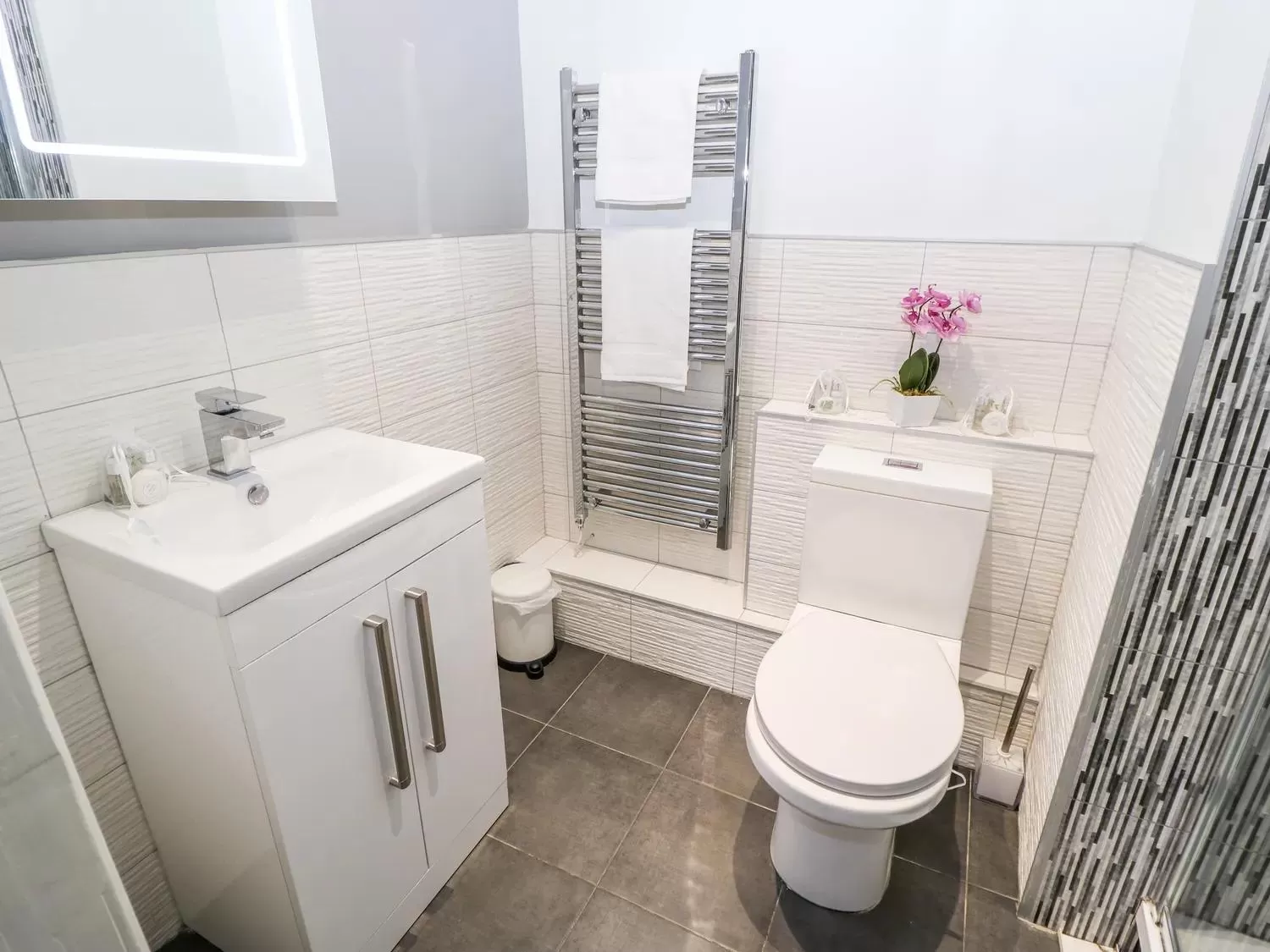 Bathroom in St John's North Hotel Apartments