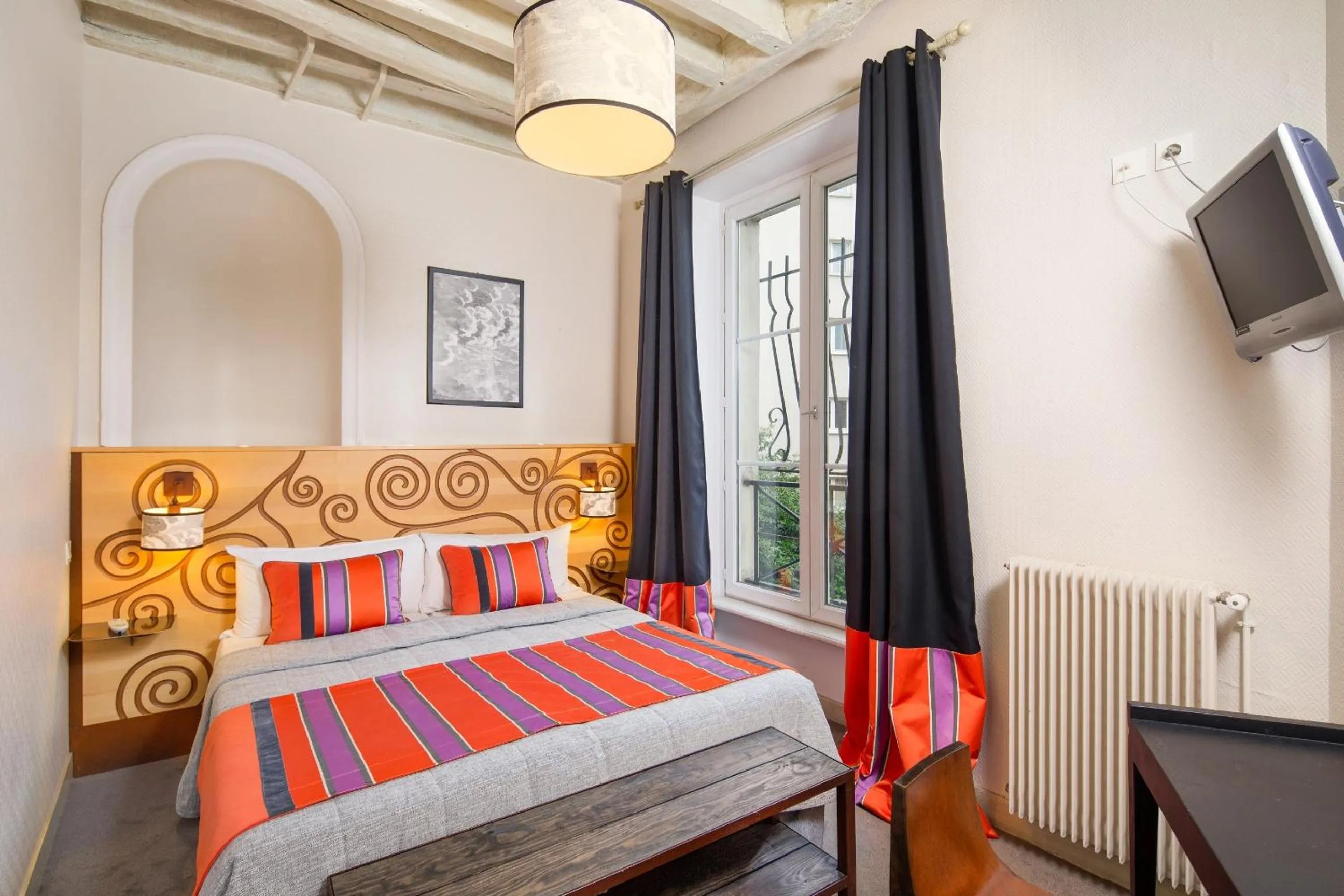 Bed in Hôtel Claret Bercy