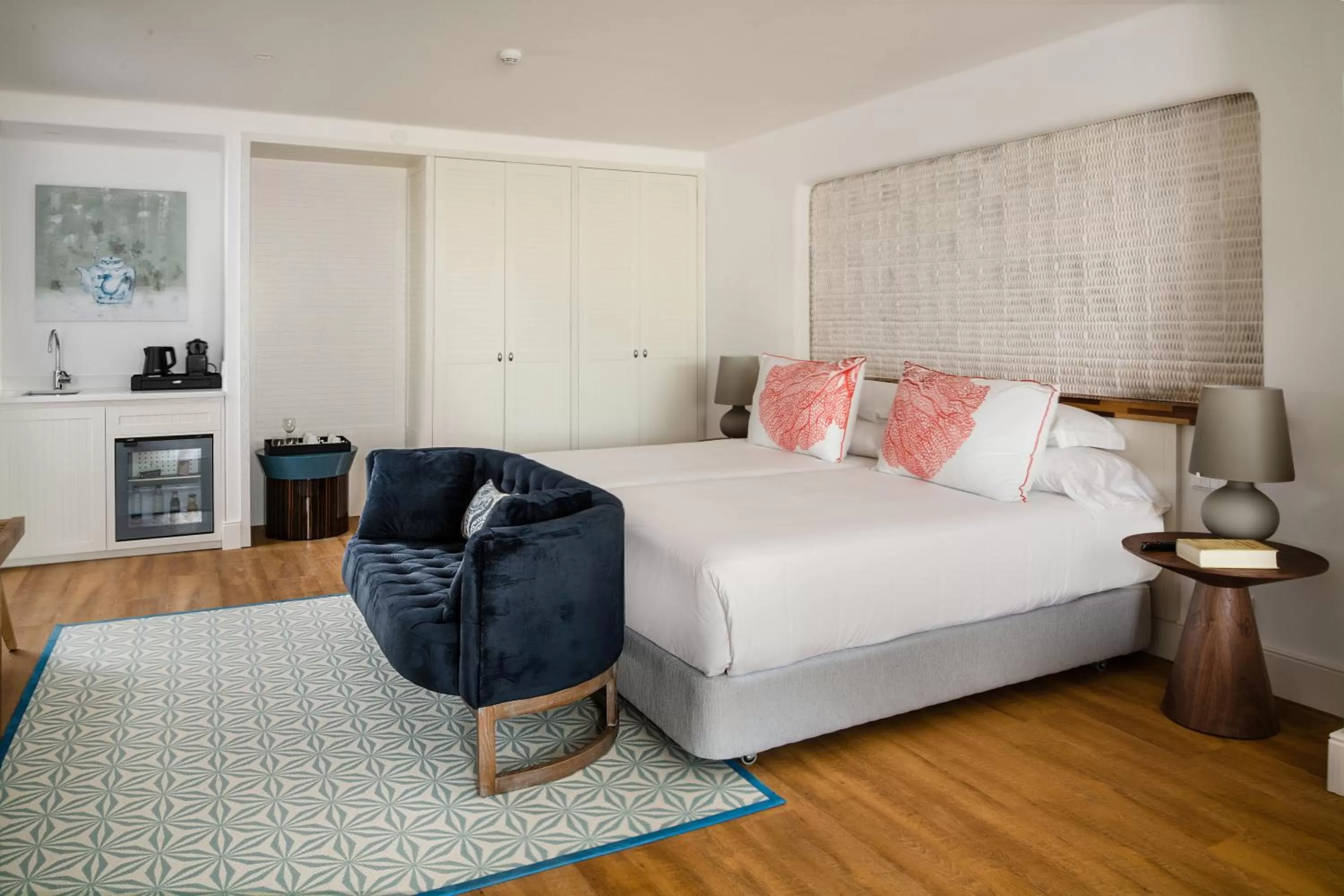 Bedroom, Bed in Hotel Fariones