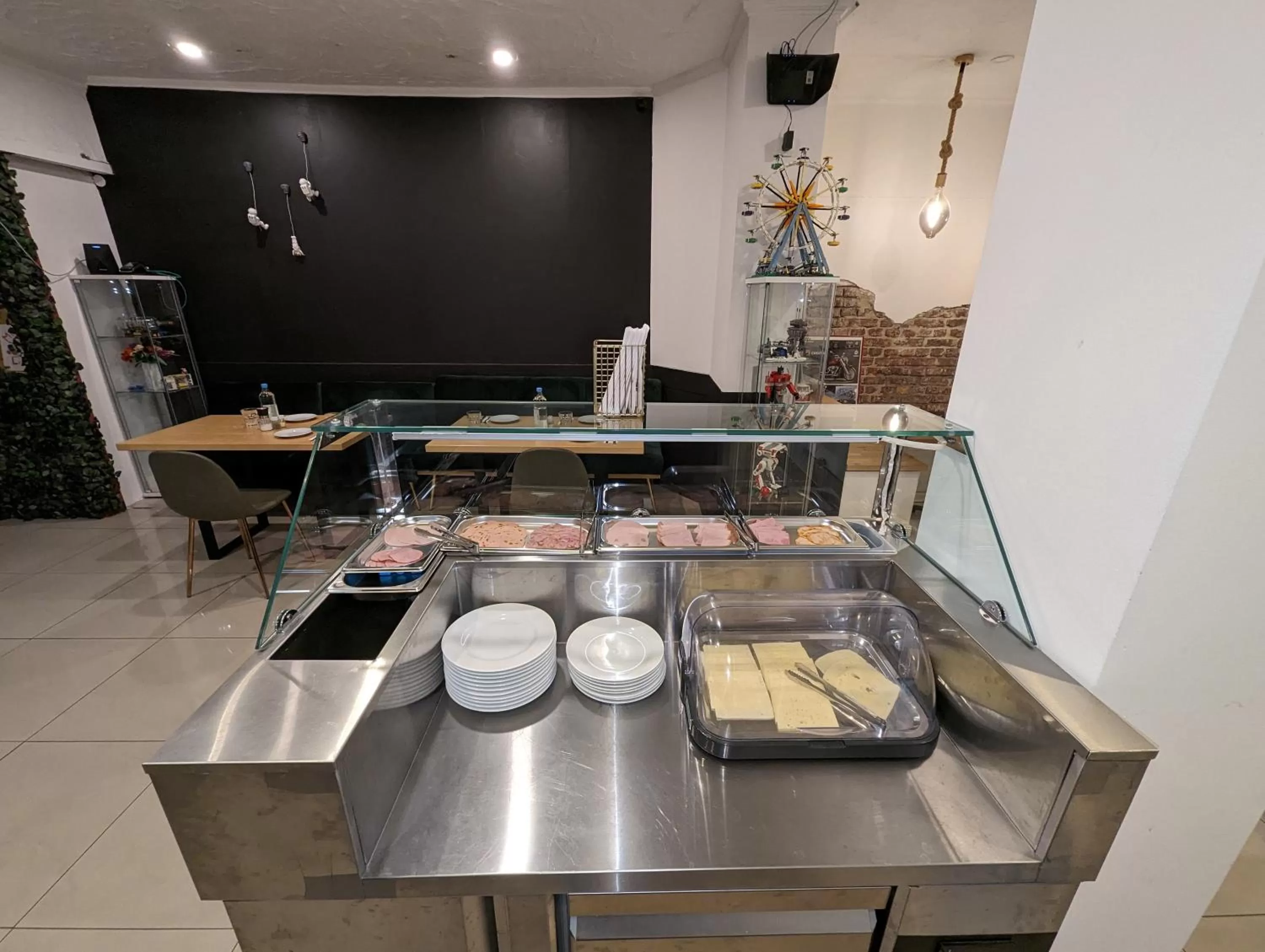 Food in Hotel Tempelhof - City-Messe-Arena