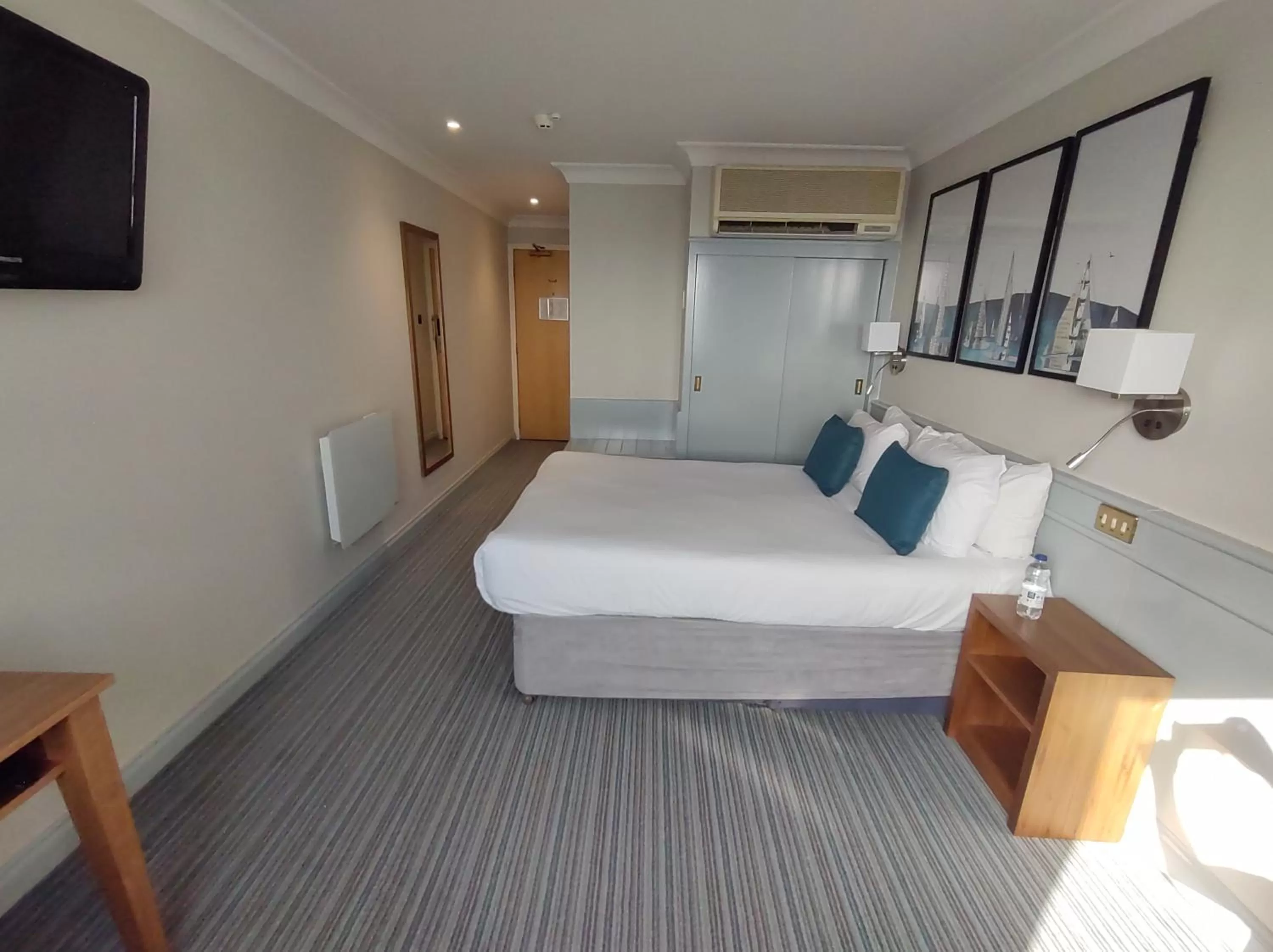 Bed in Poole Quay Hotel