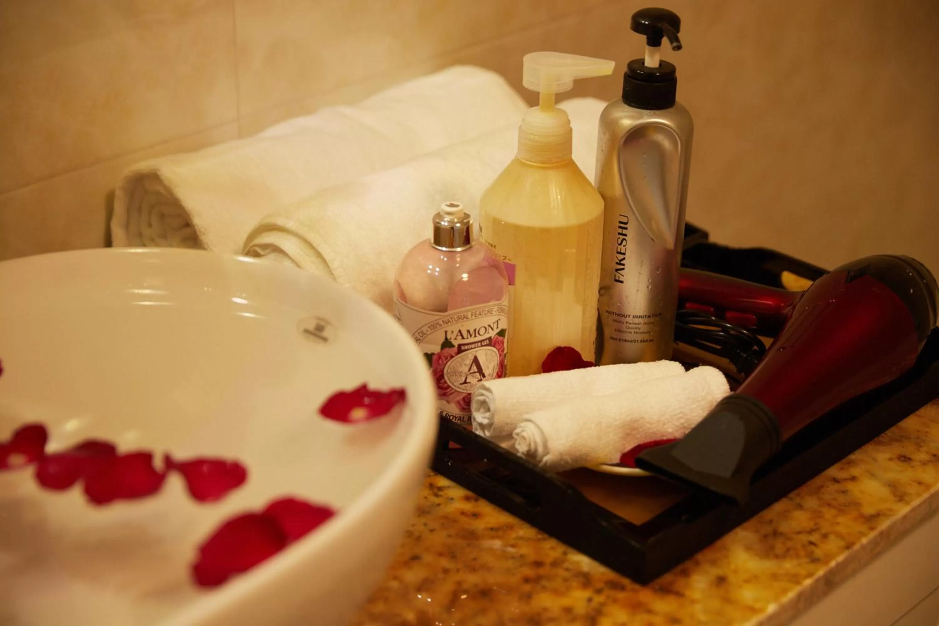 Toilet in Lucky Budda Inn Villa