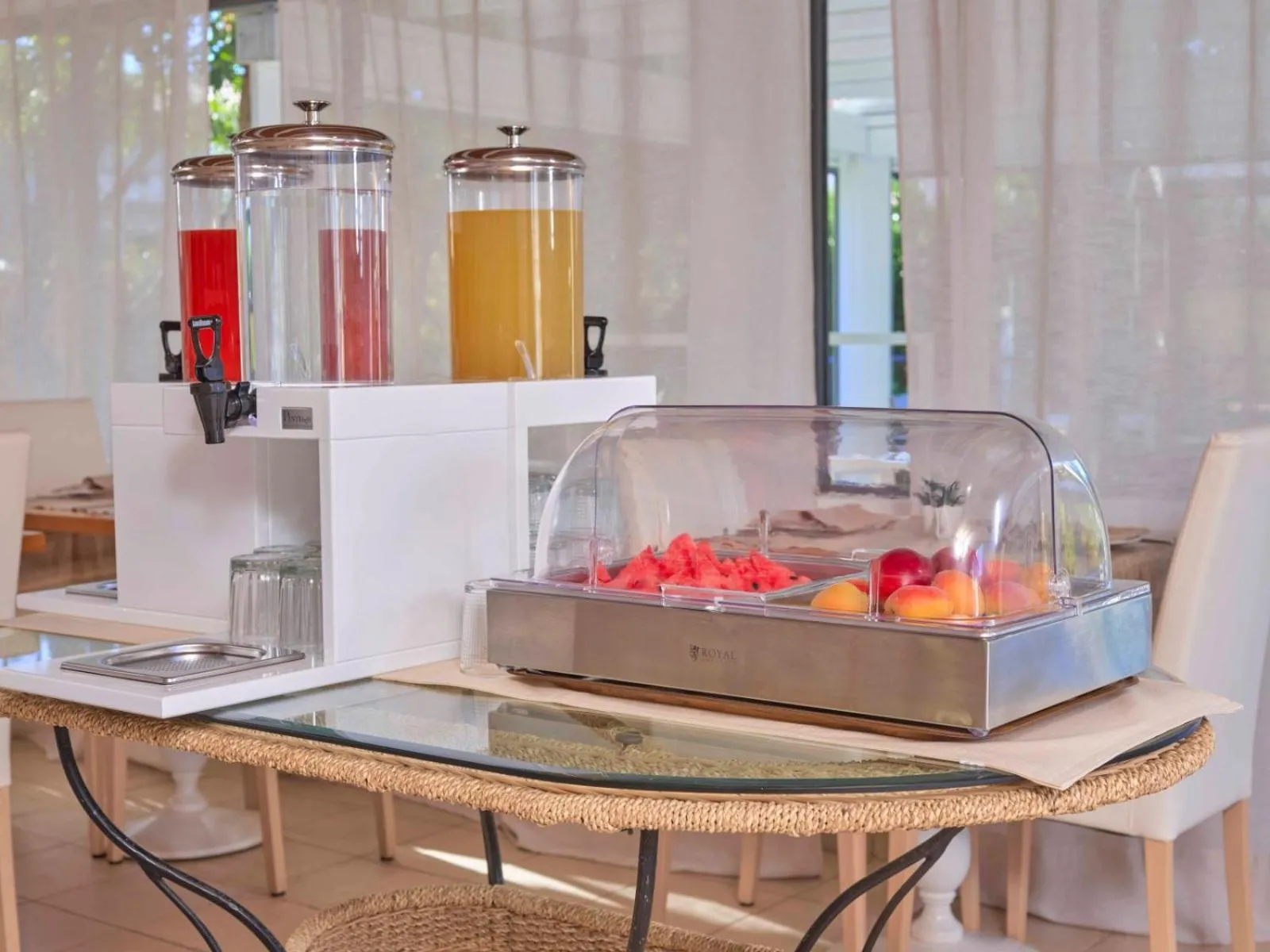 Food and drinks in Dolce Vita Boutique Hotel