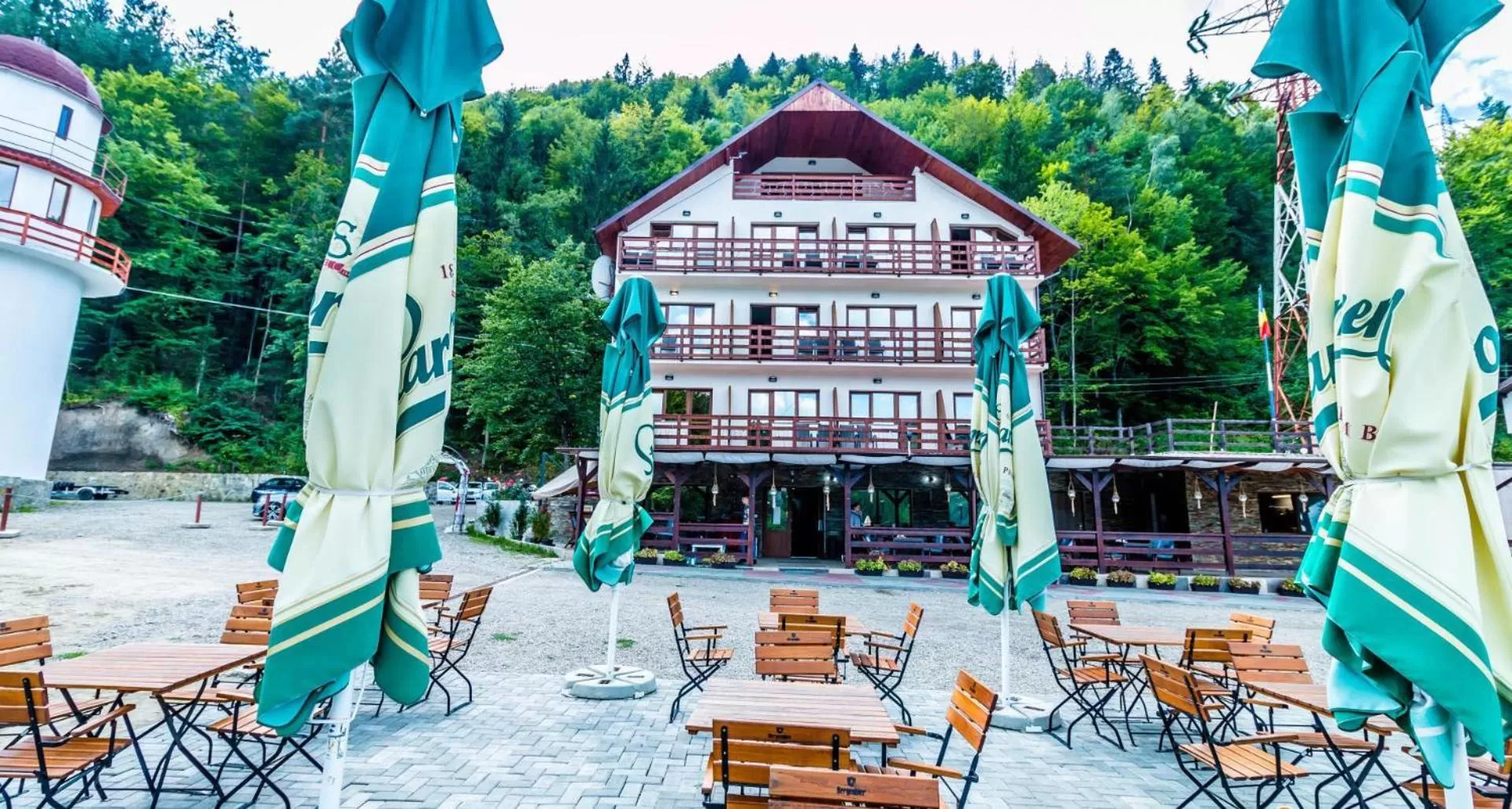 Restaurant/places to eat in Complex Ancora