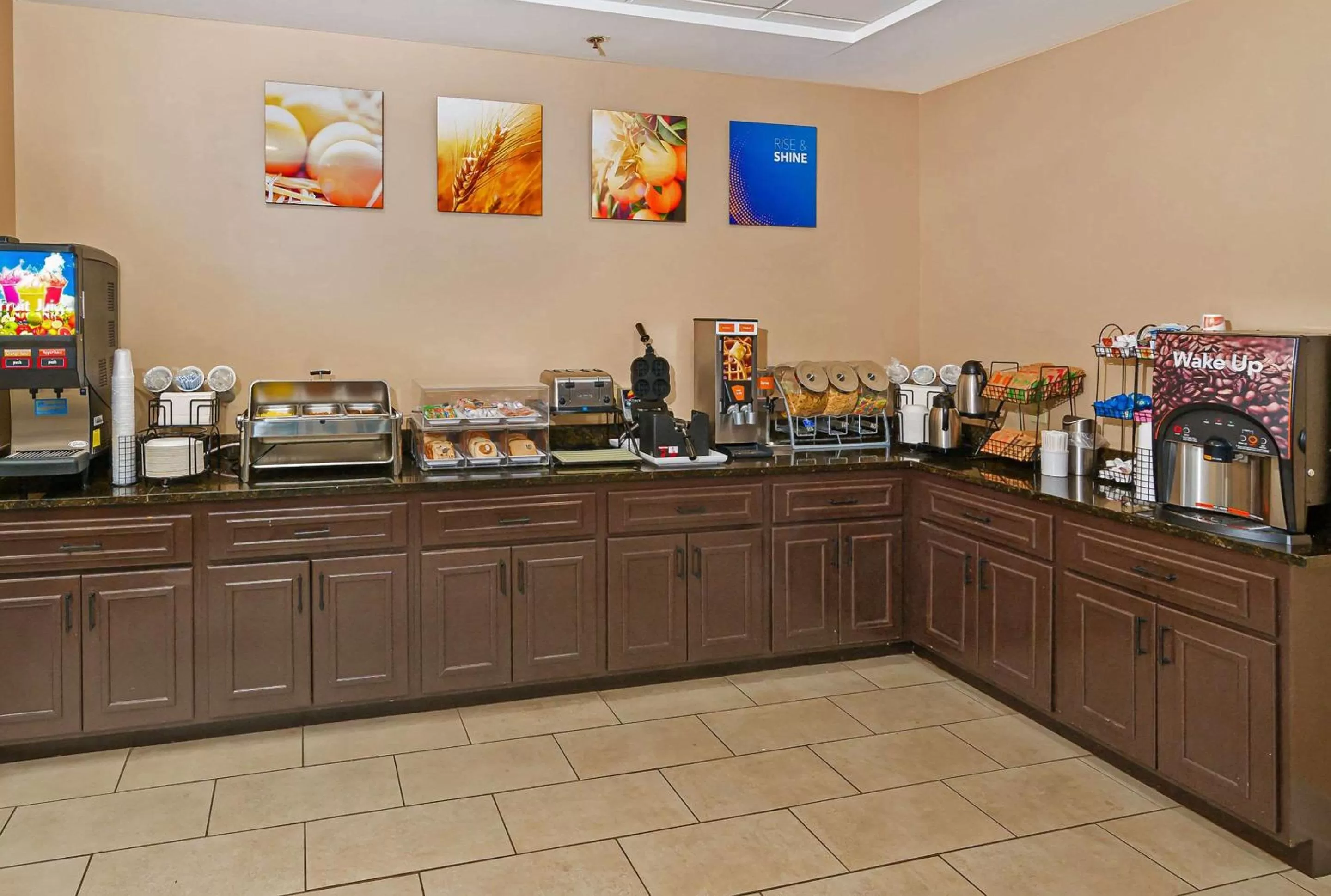 Restaurant/Places to Eat in Comfort Inn & Suites - Fort Gordon