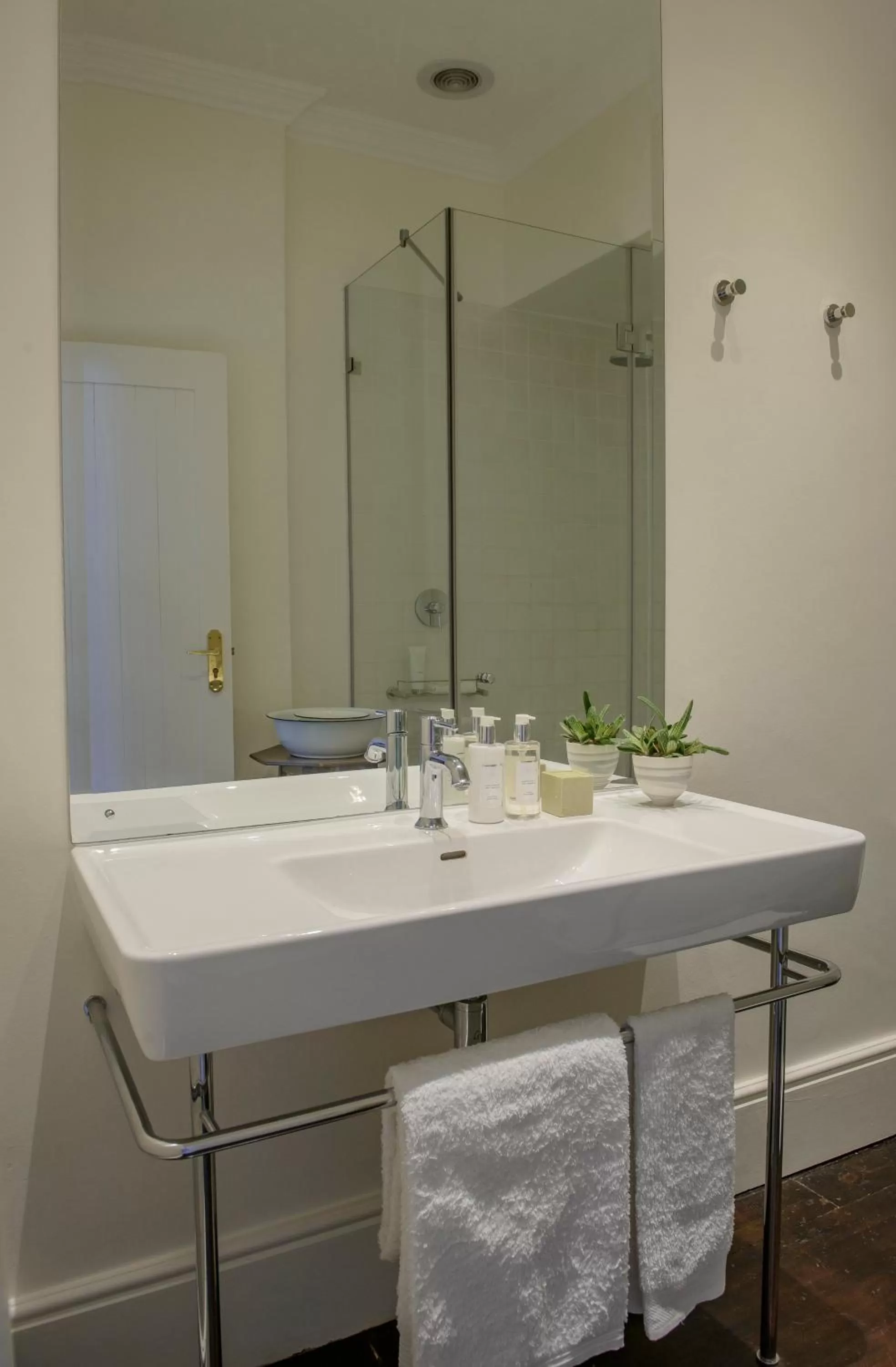 Bathroom in Torburnlea Homestead Luxury Accommodation