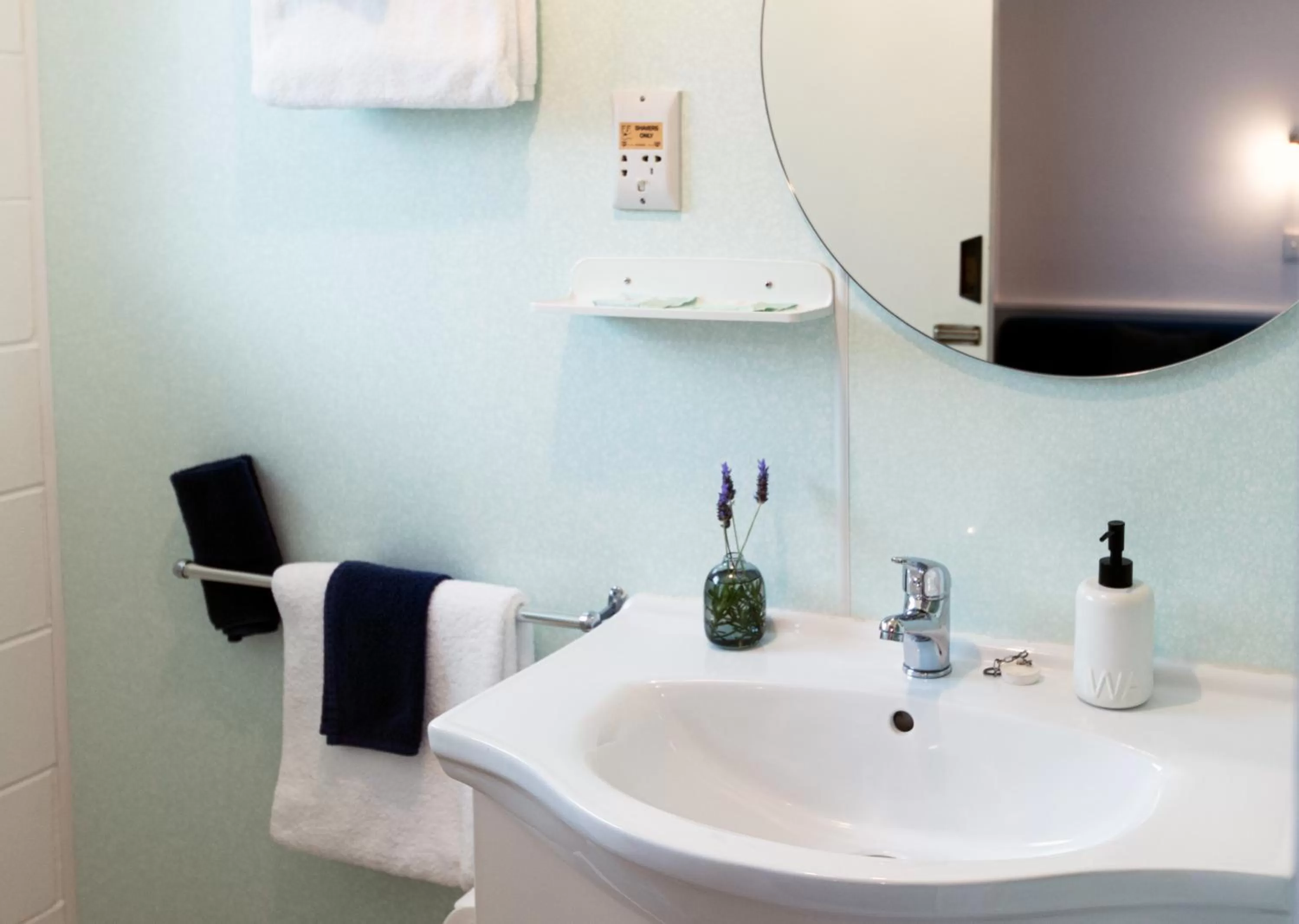 Bathroom in Aotearoa Lodge