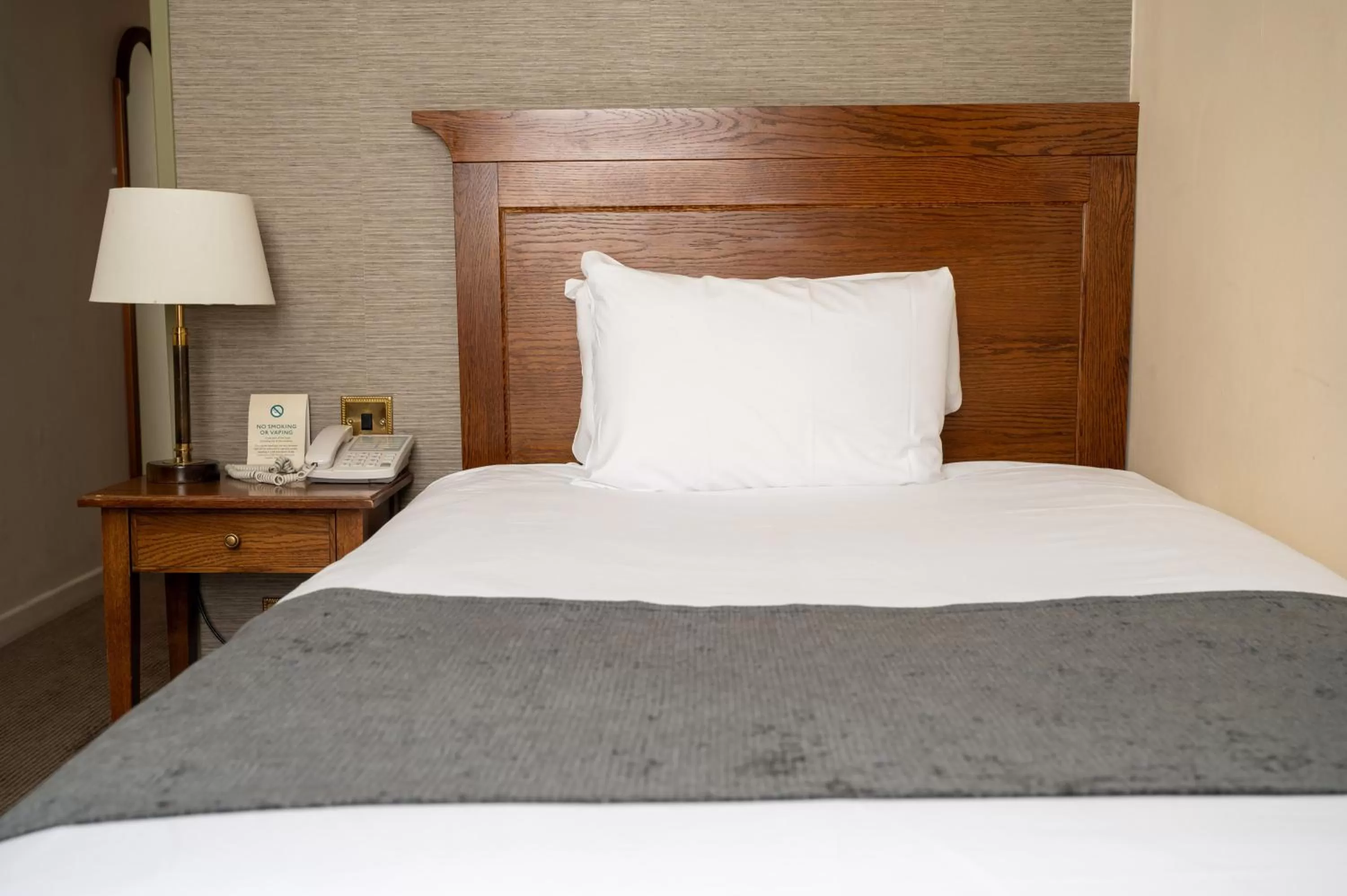 Bed in Antelope by Greene King Inns