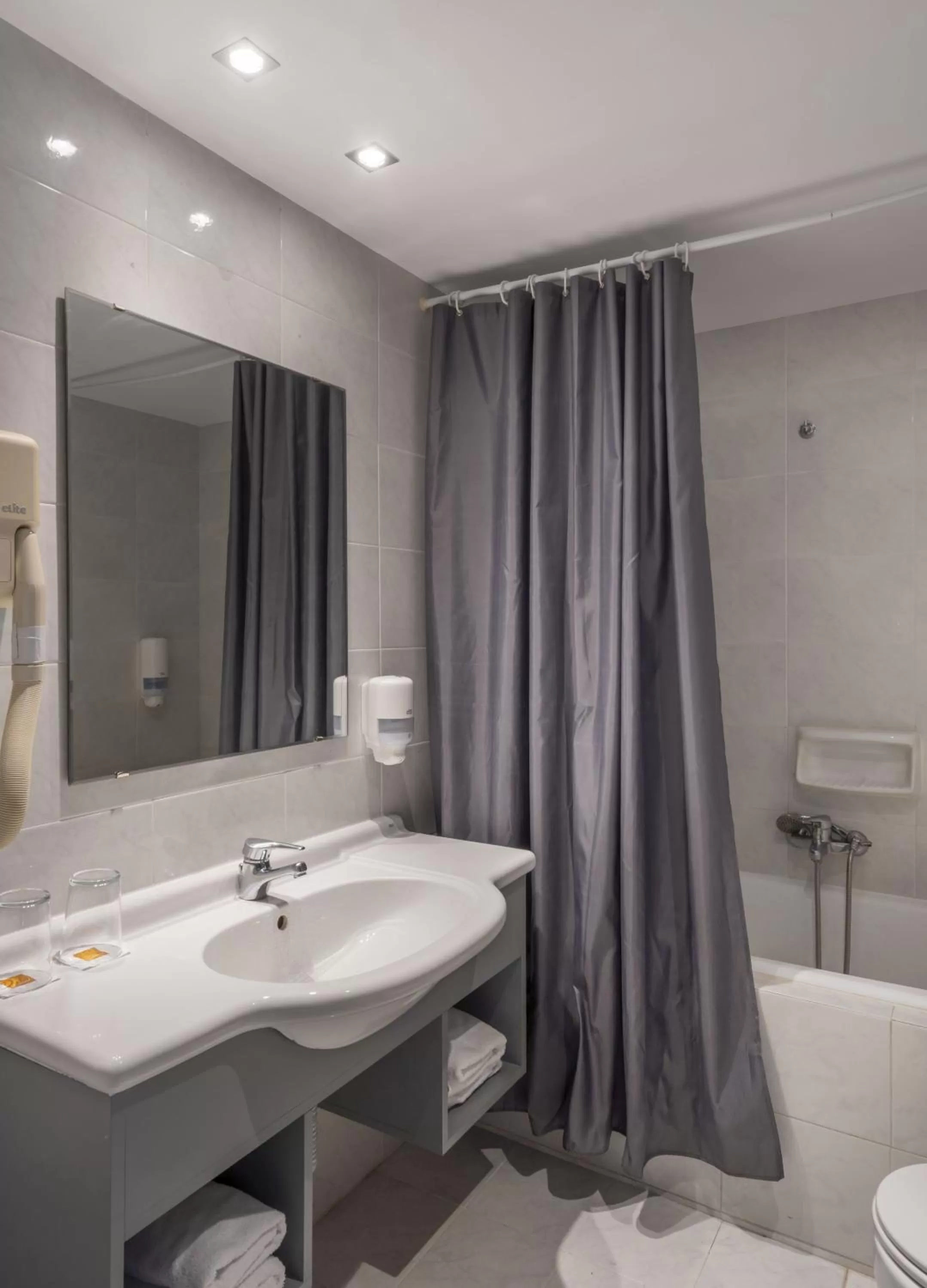 Bathroom in Anemolia Mountain Resort