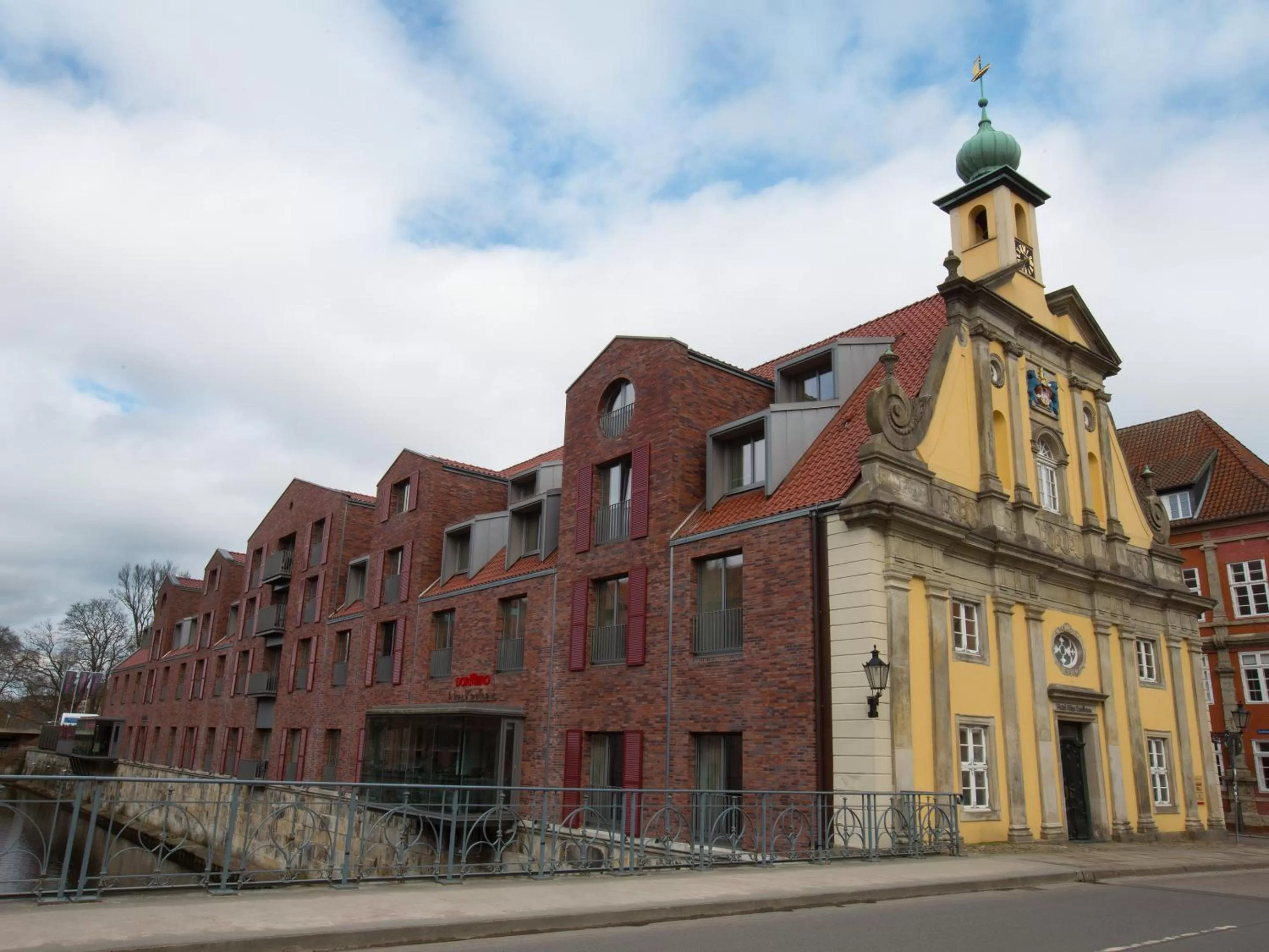 Facade/entrance in DORMERO Hotel Altes Kaufhaus Lüneburg