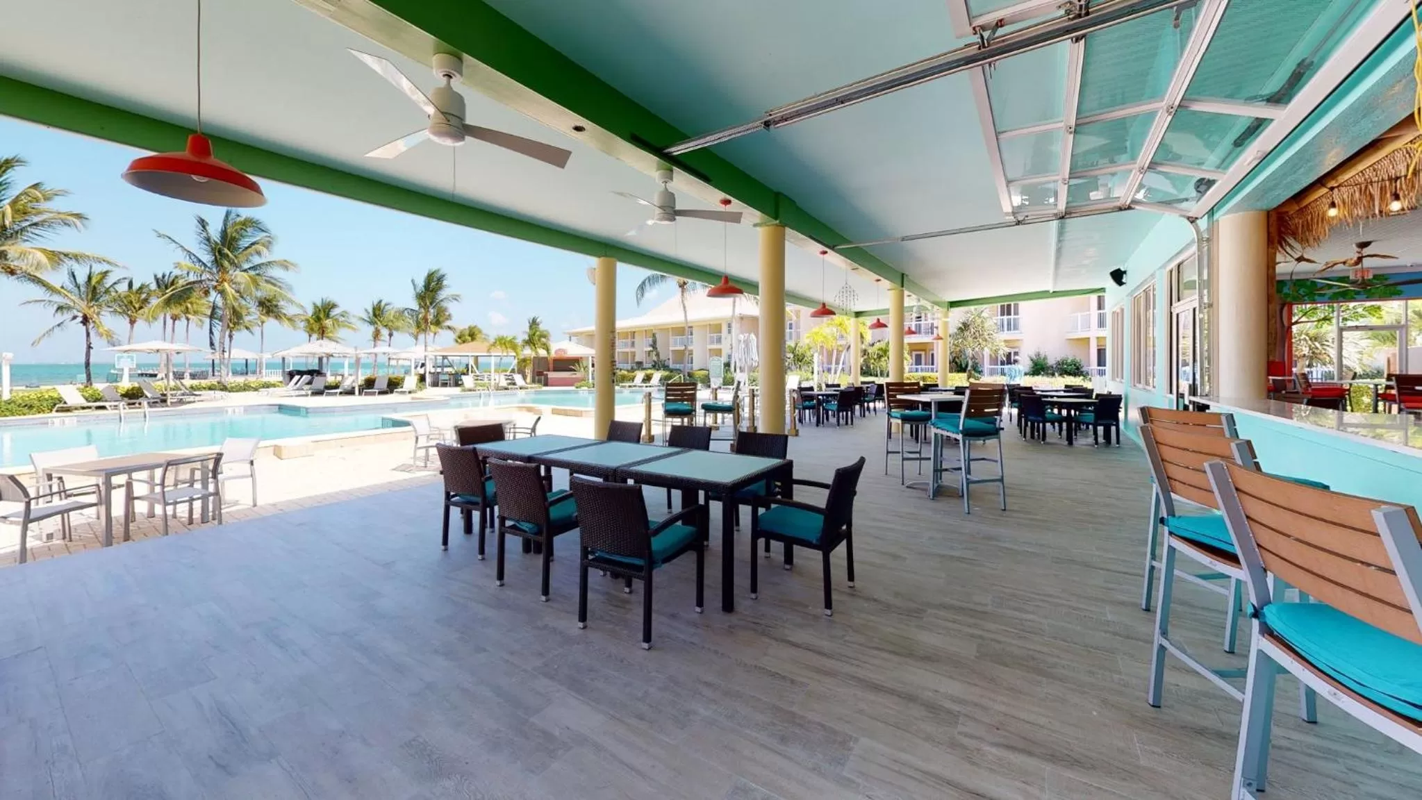Restaurant/places to eat in Holiday Inn Resort Grand Cayman by IHG