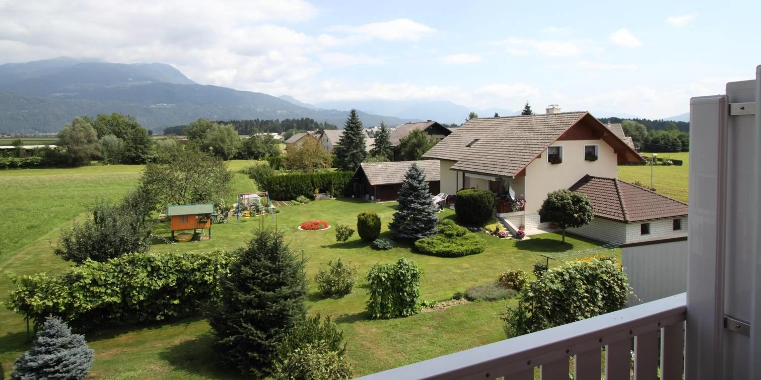 Garden in Rooms & Apartments Jana