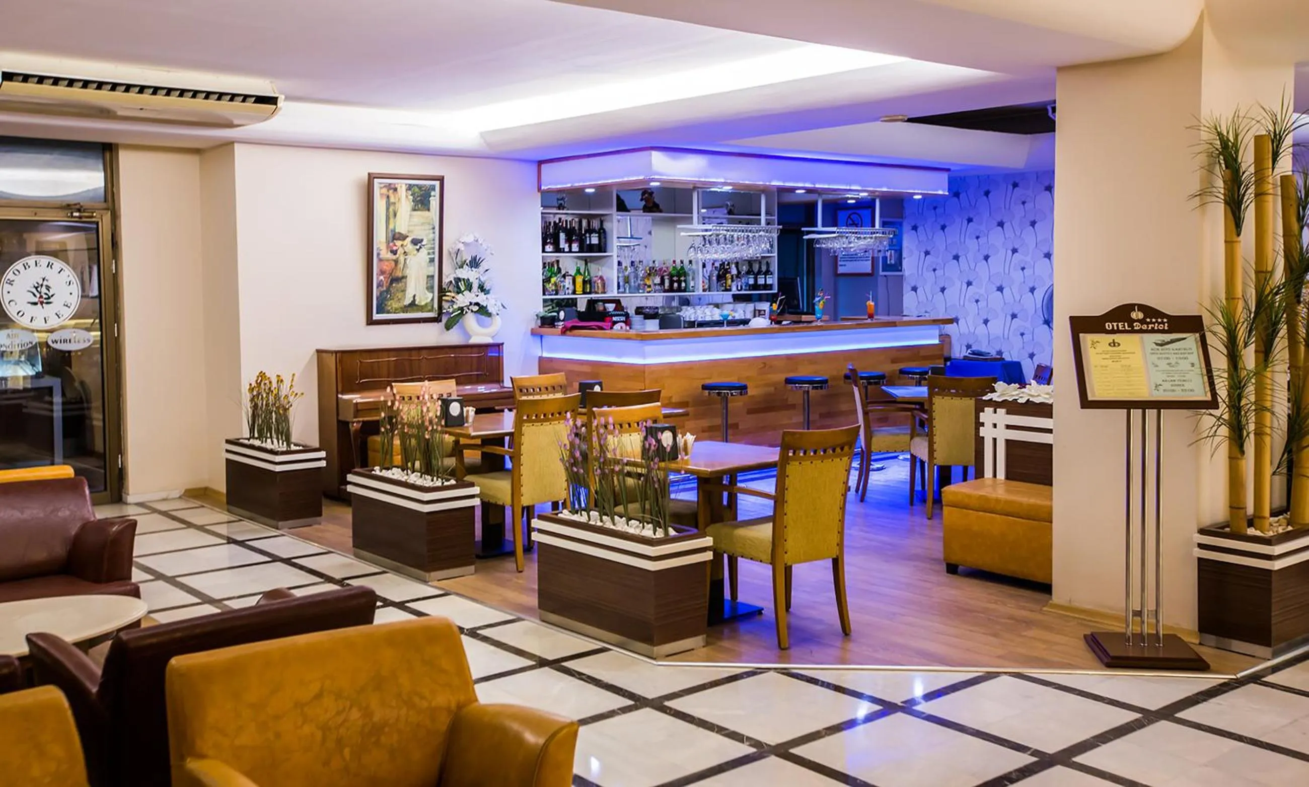 Lounge or bar in Derici Hotel