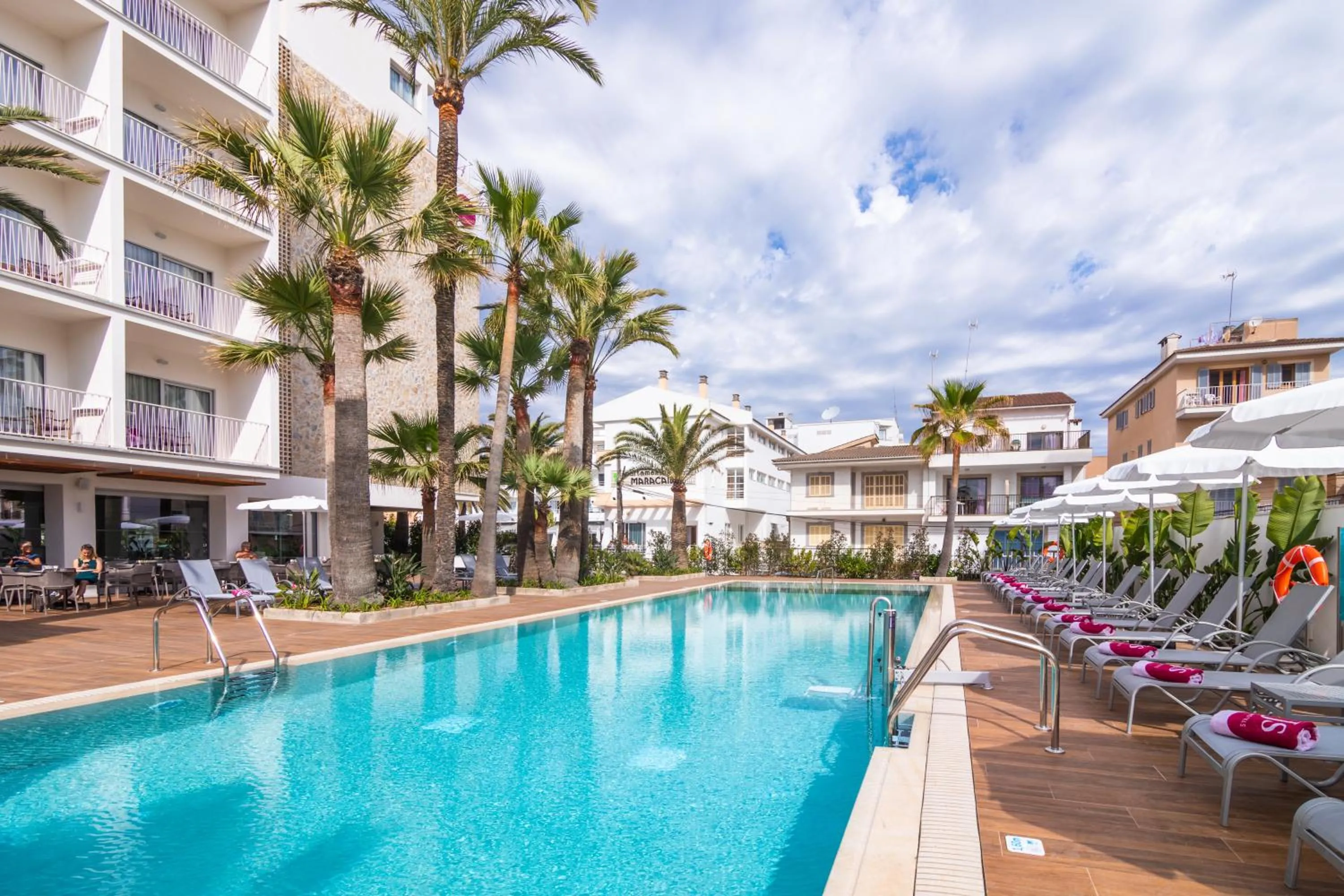 Swimming pool in JS Yate