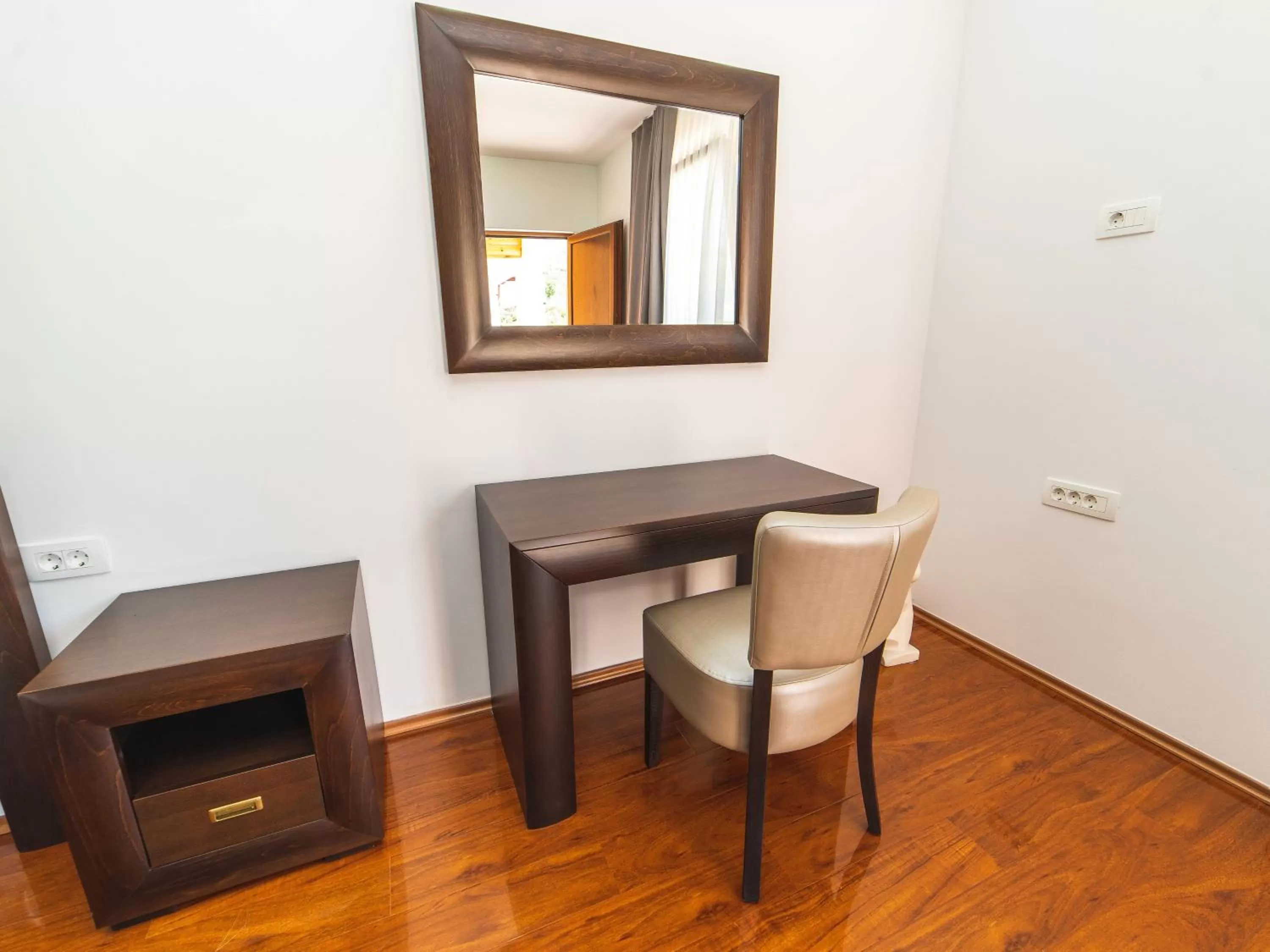 Seating area in Hotel Royal Garden