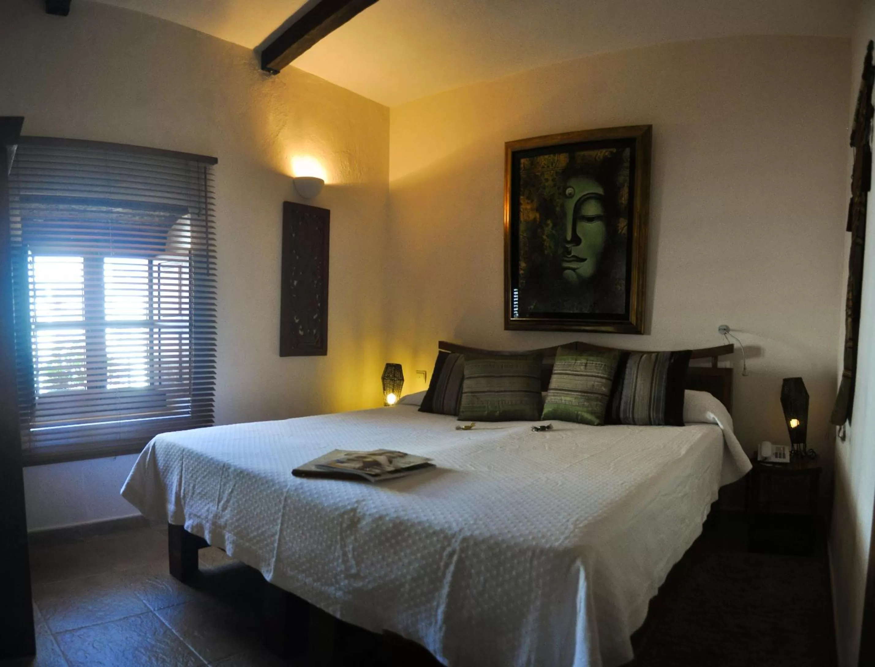 Bed in La Villa Marbella - Old Town