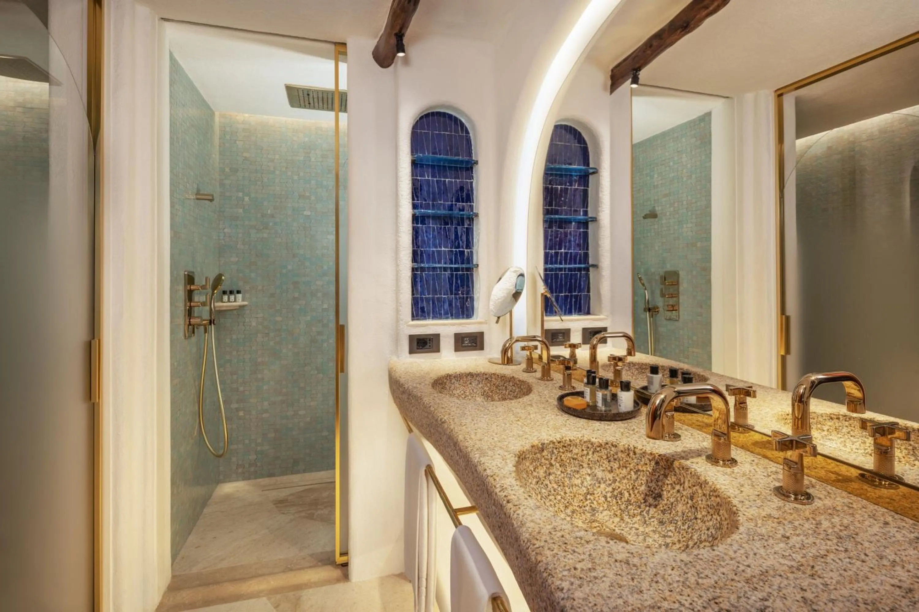 Bathroom in Hotel Cala di Volpe, a Luxury Collection Hotel, Costa Smeralda