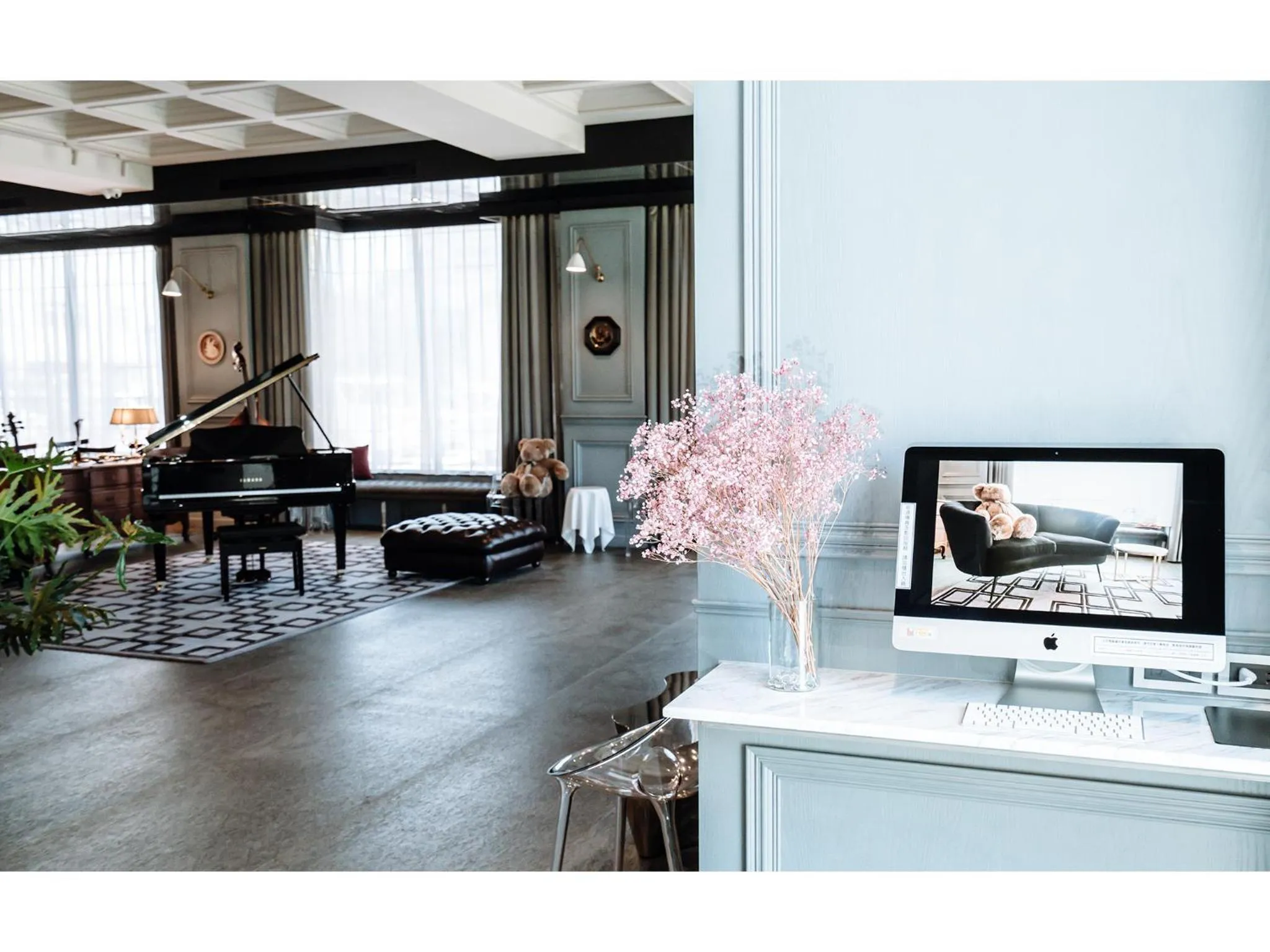 Lobby or reception in Hôtel de Ľeau