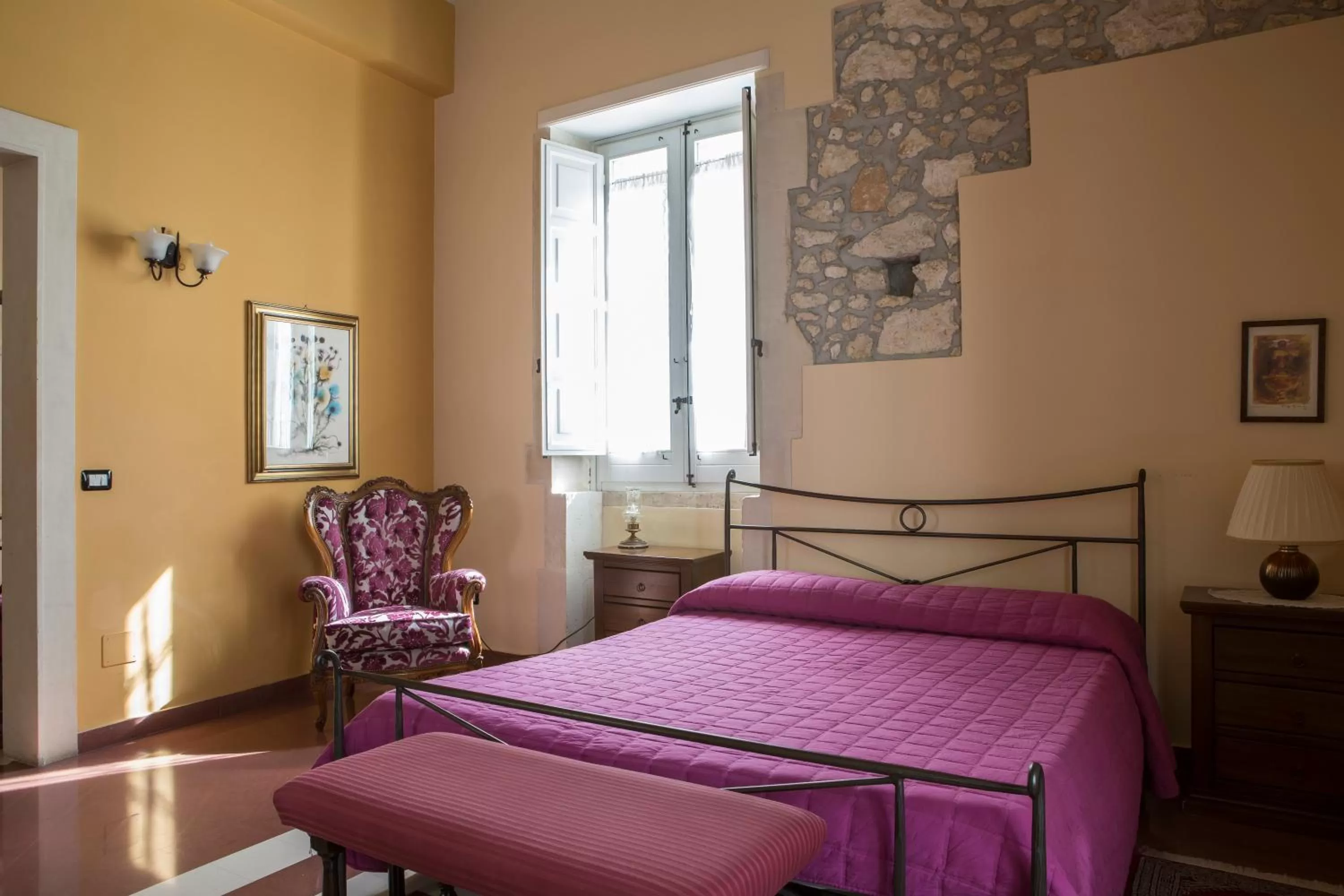 Bedroom, Bed in Lakkios charming suites and rooms