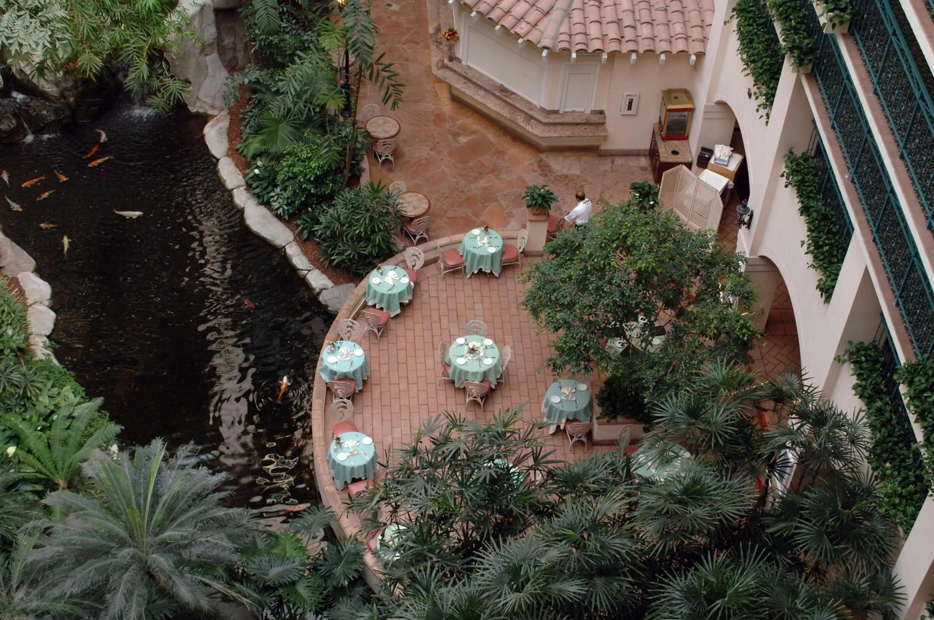 Lobby or reception in Embassy Suites by Hilton Milpitas Silicon Valley