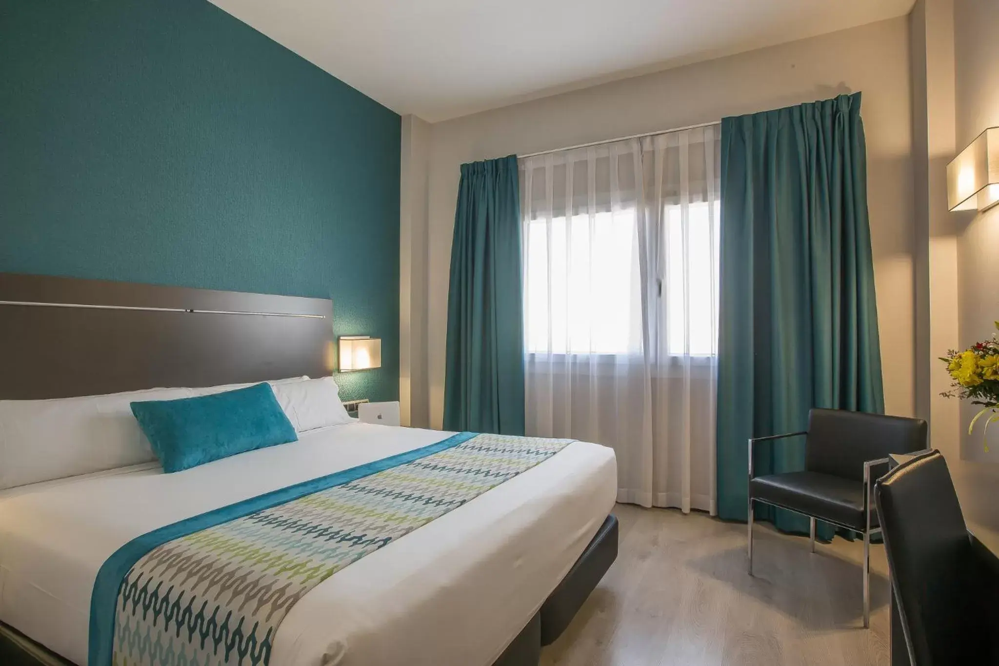Double or Twin Room with parking included in Hotel Venture Sant Cugat Double or Twin Room with parking included in Hotel Venture Sant Cugat