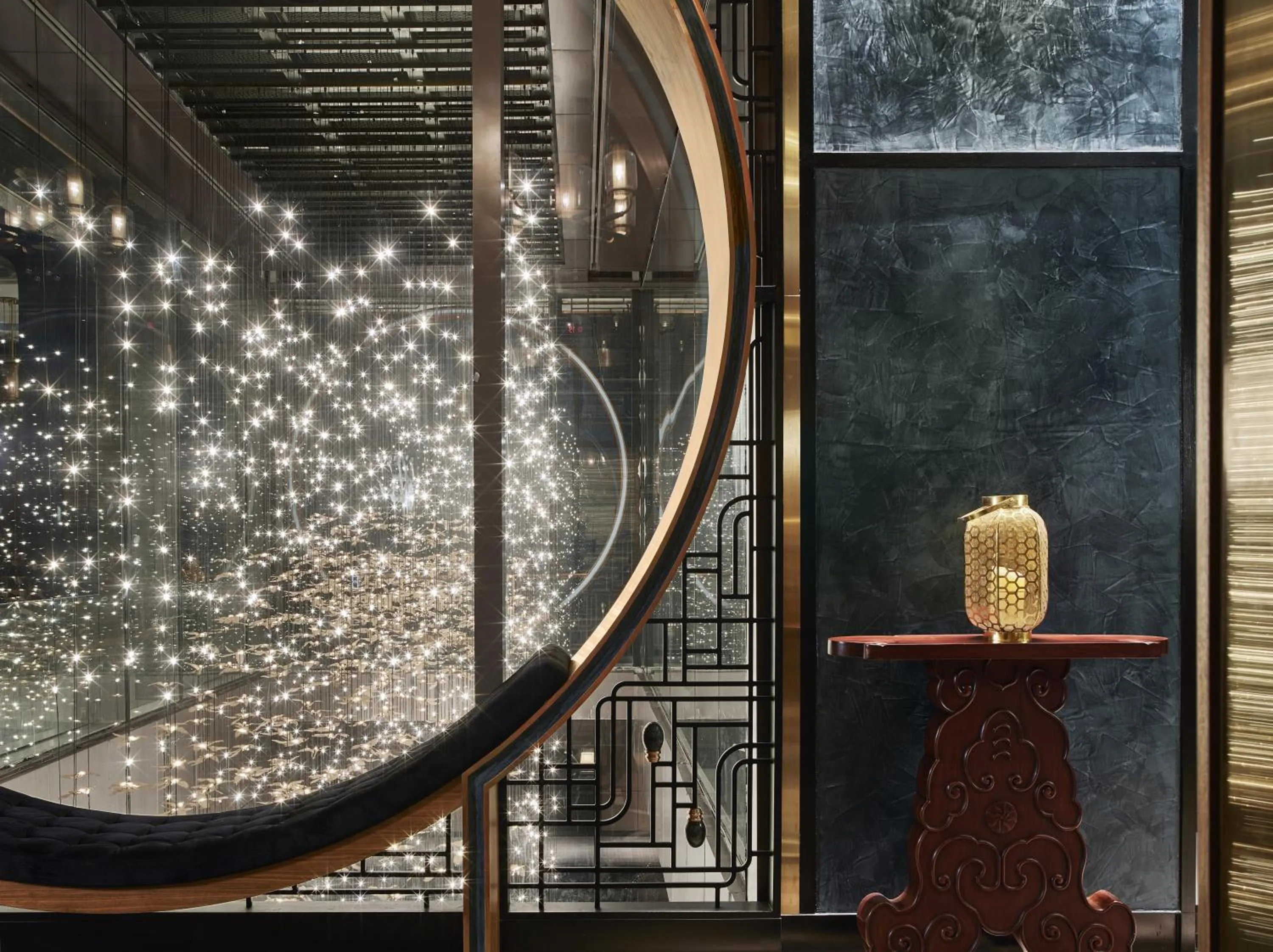 Restaurant/places to eat in Rosewood Bangkok