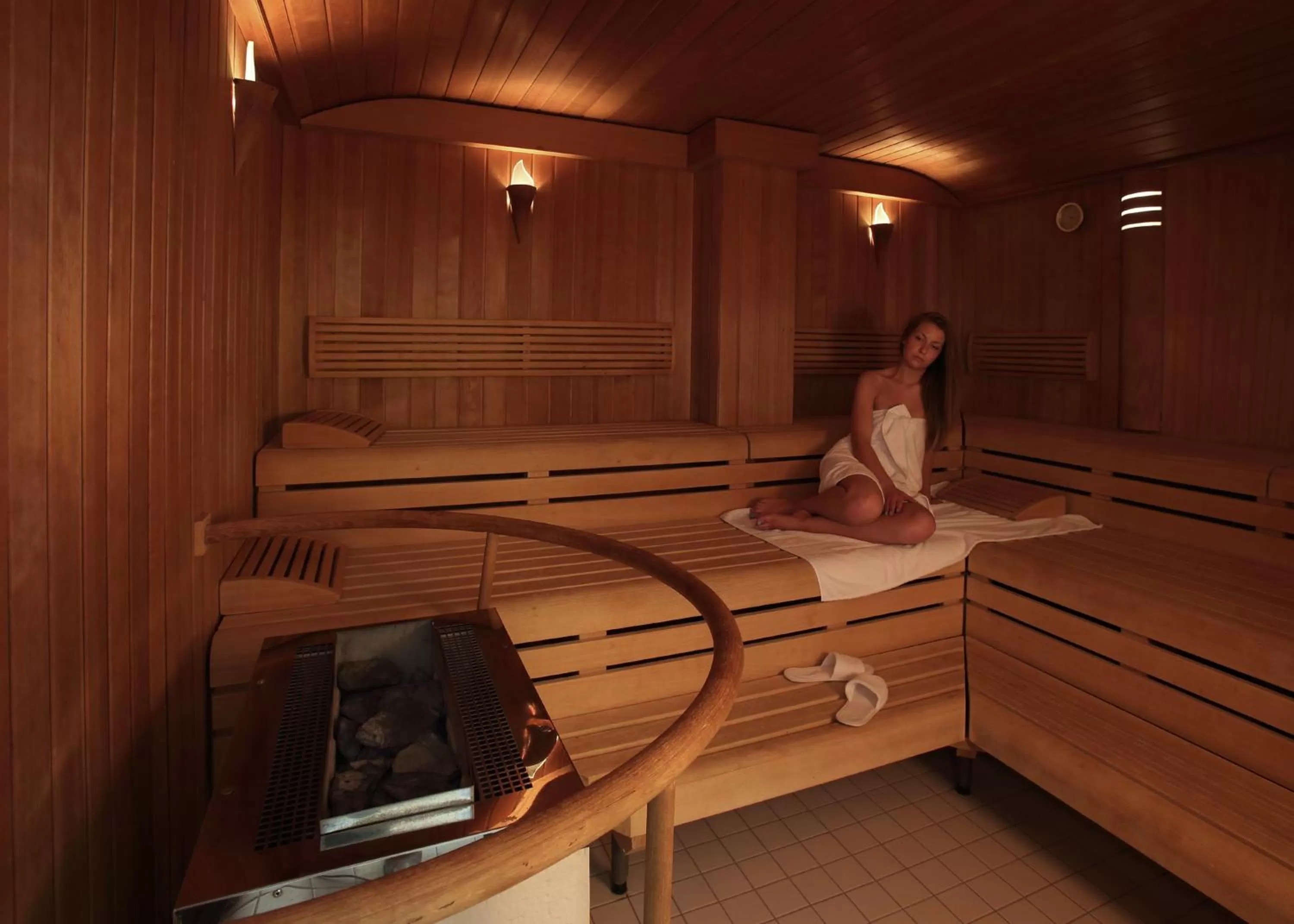 Spa and wellness centre/facilities in Hotel Forsthaus Grüna Betreibergesellschaft mbH