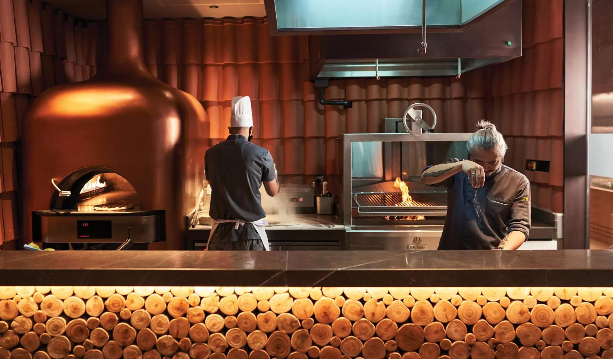 Restaurant/places to eat in Barcelo Business Bay Dubai -Formerly Revier Hotel