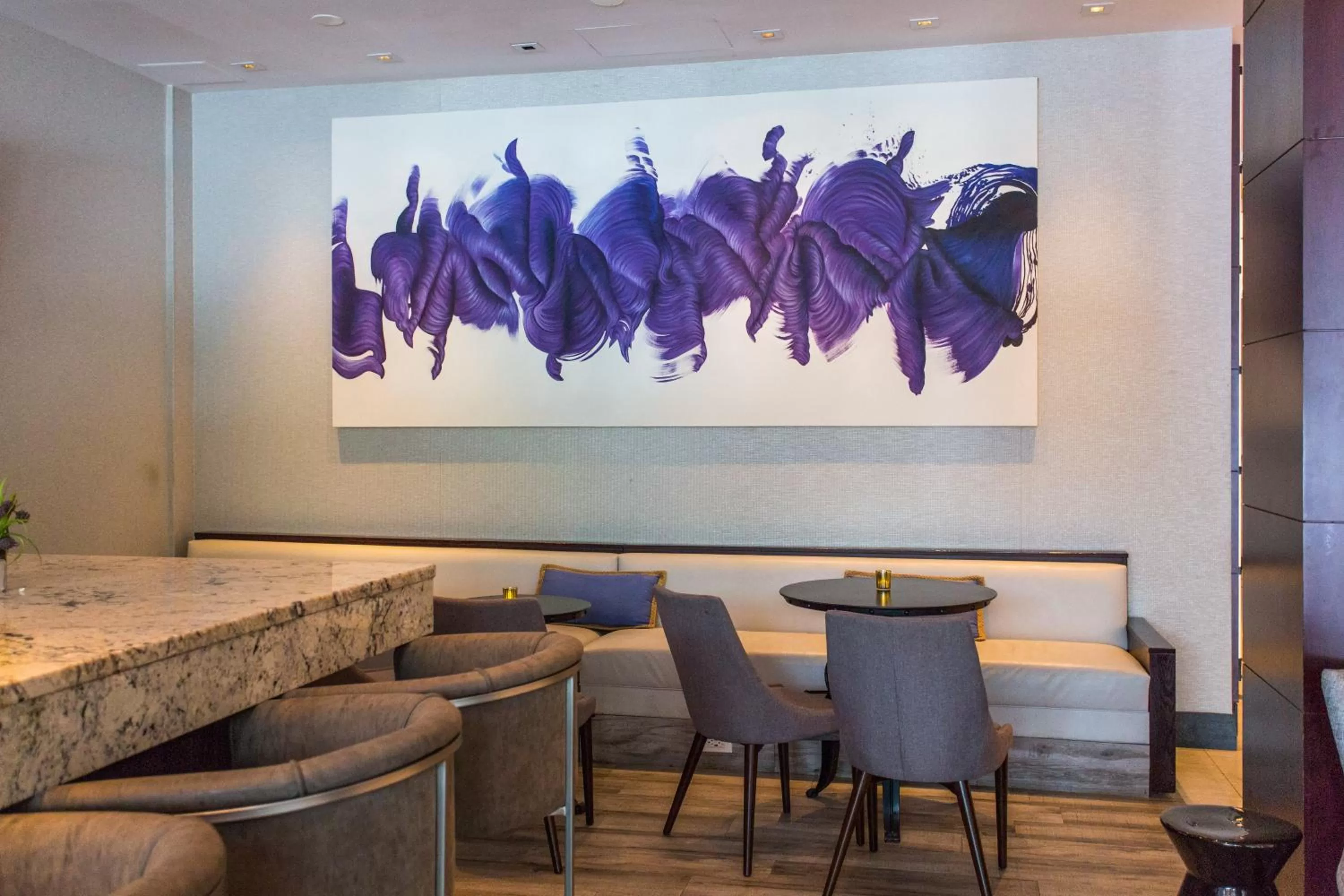 Restaurant/places to eat in Ivy Boutique Hotel