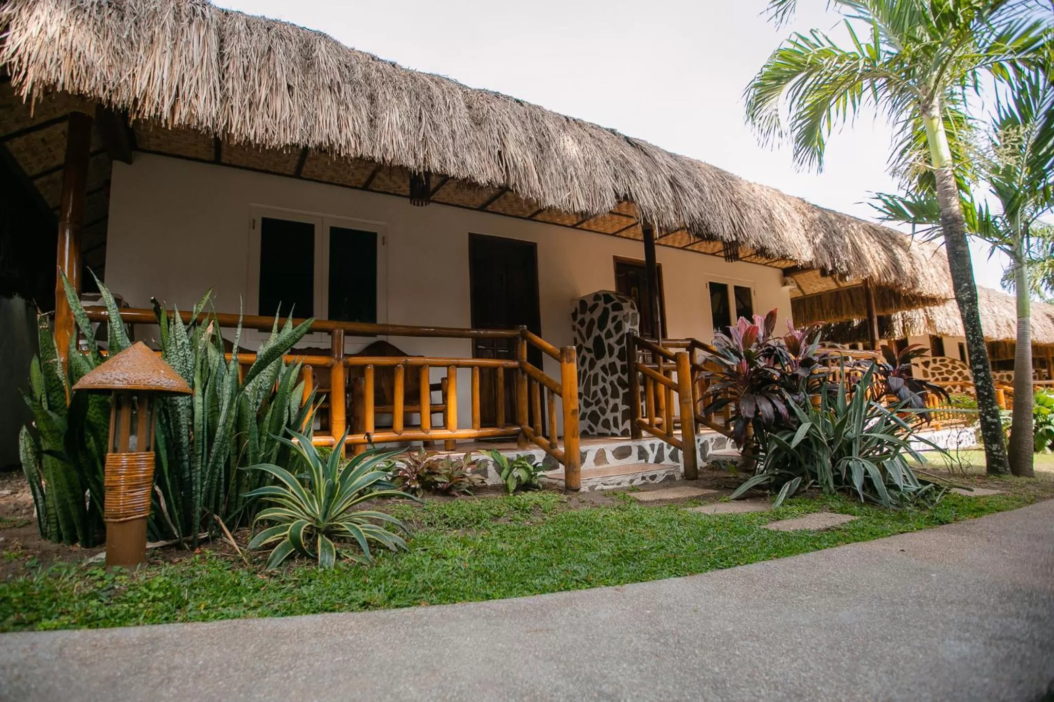 Garden in Kav's Beach Resort