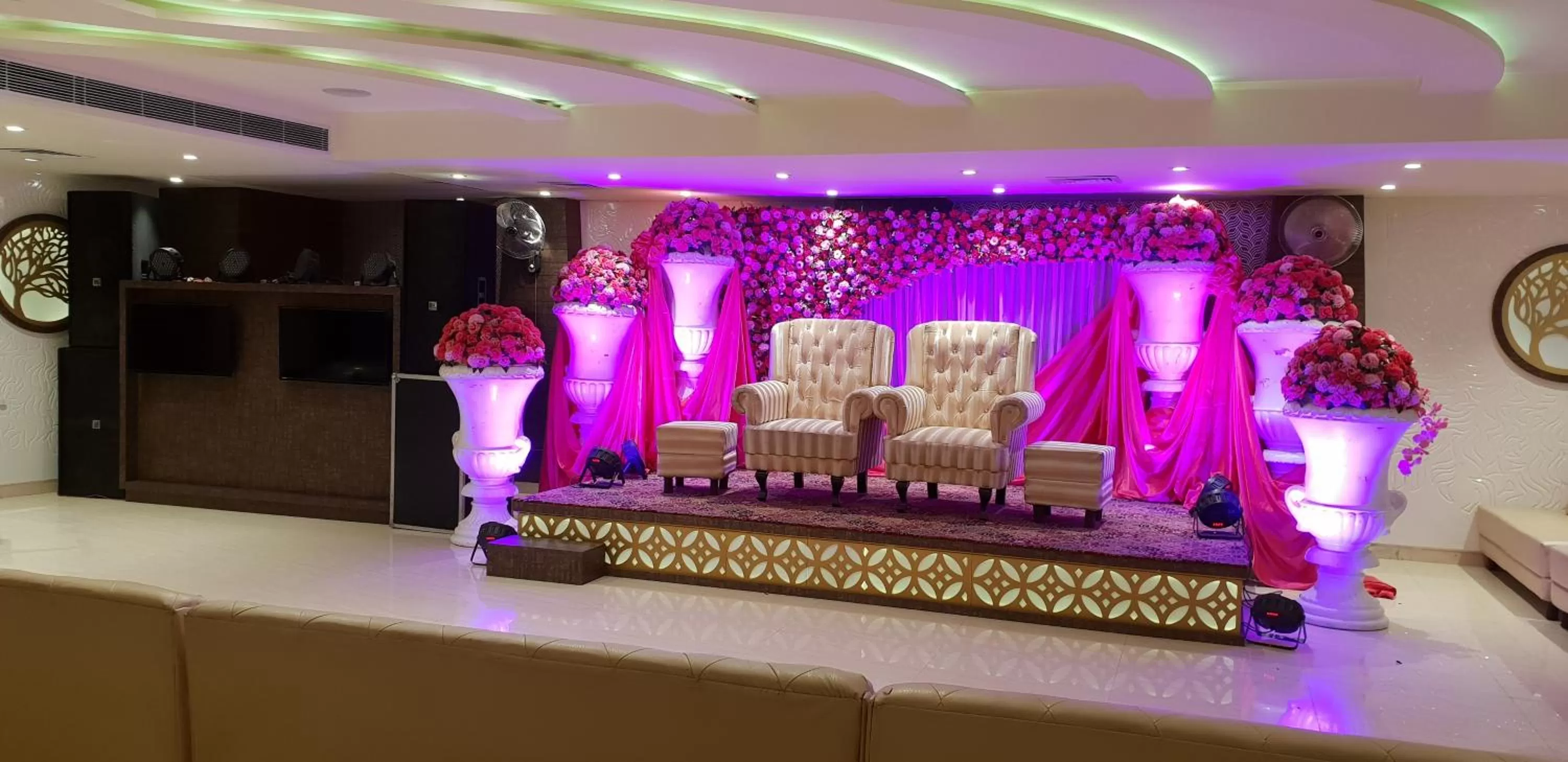 Hotel Makhan Residency