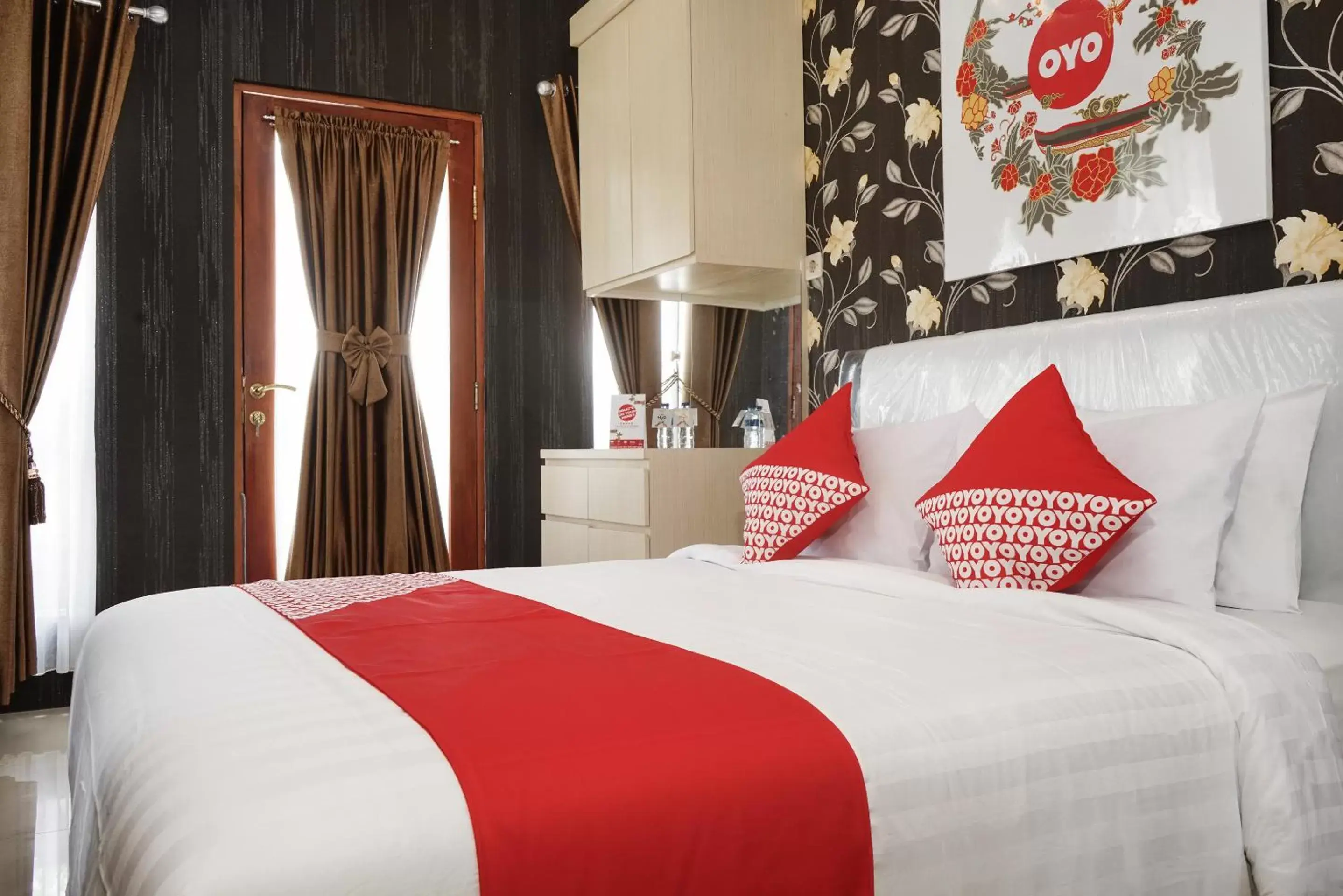 Deluxe Double Room in OYO 444 Rafitha Homestay Deluxe Double Room in OYO 444 Rafitha Homestay