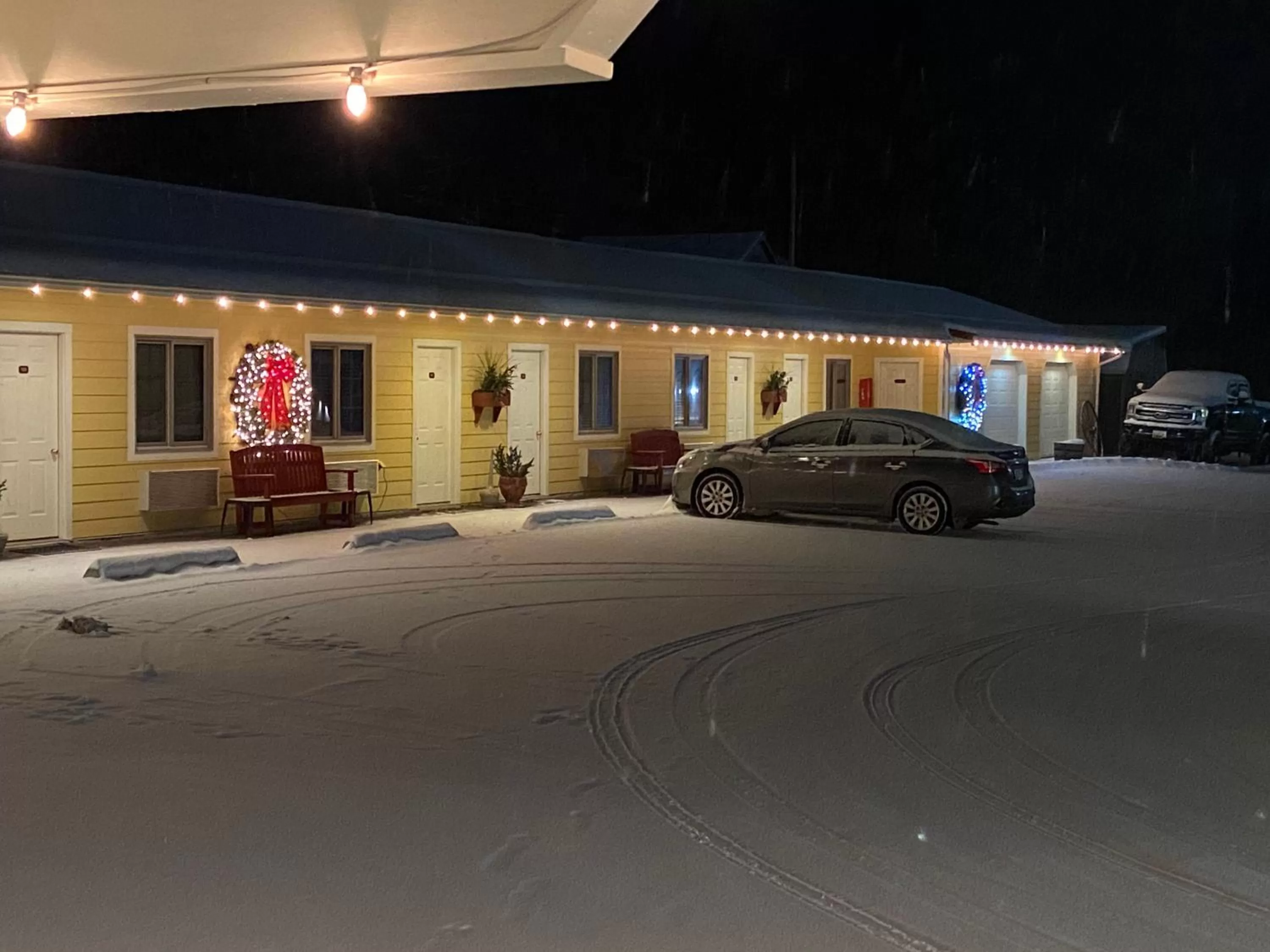 Property building in The Garrett Inn