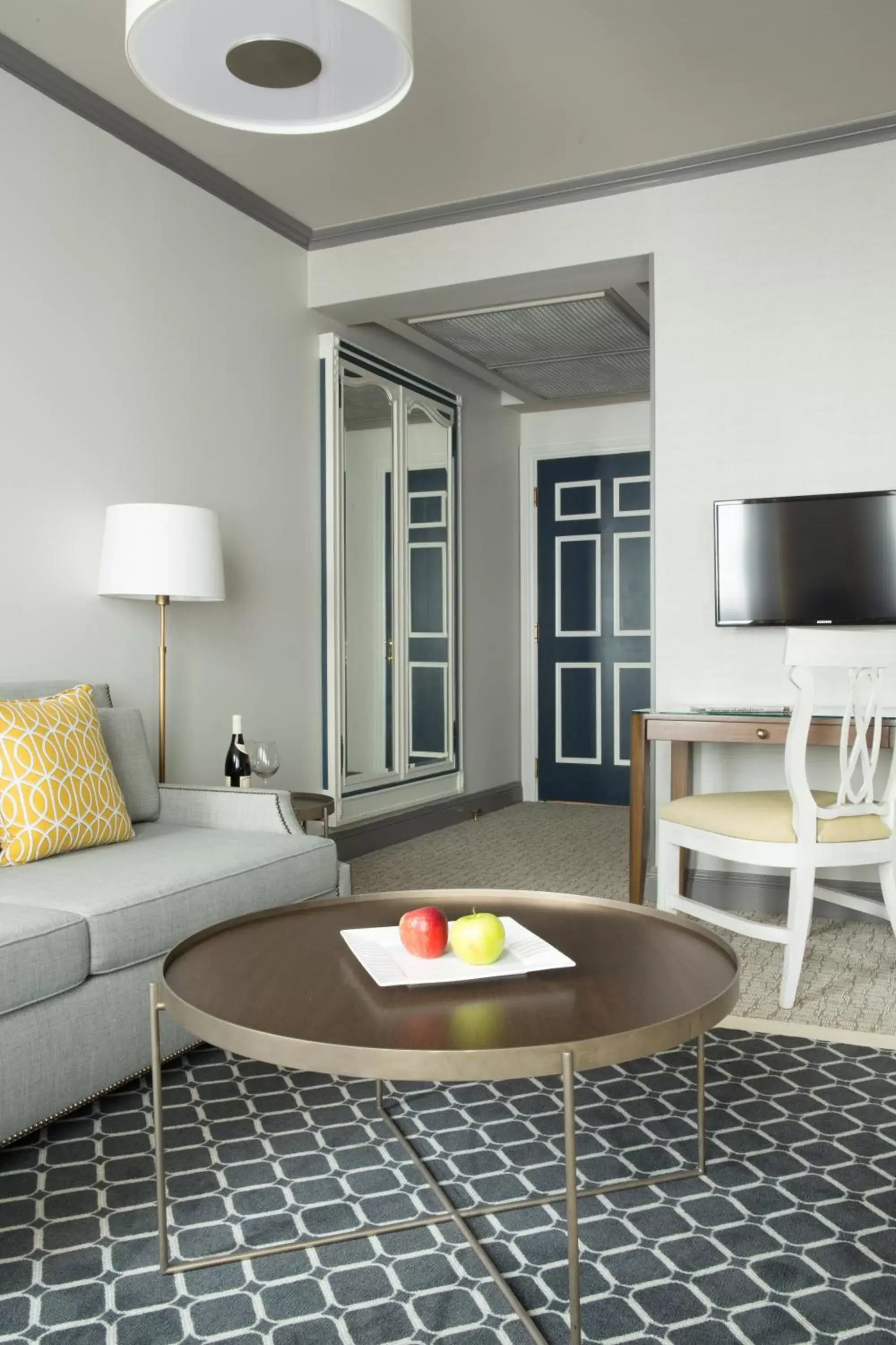 Suite in Warwick San Francisco Suite in Warwick San Francisco