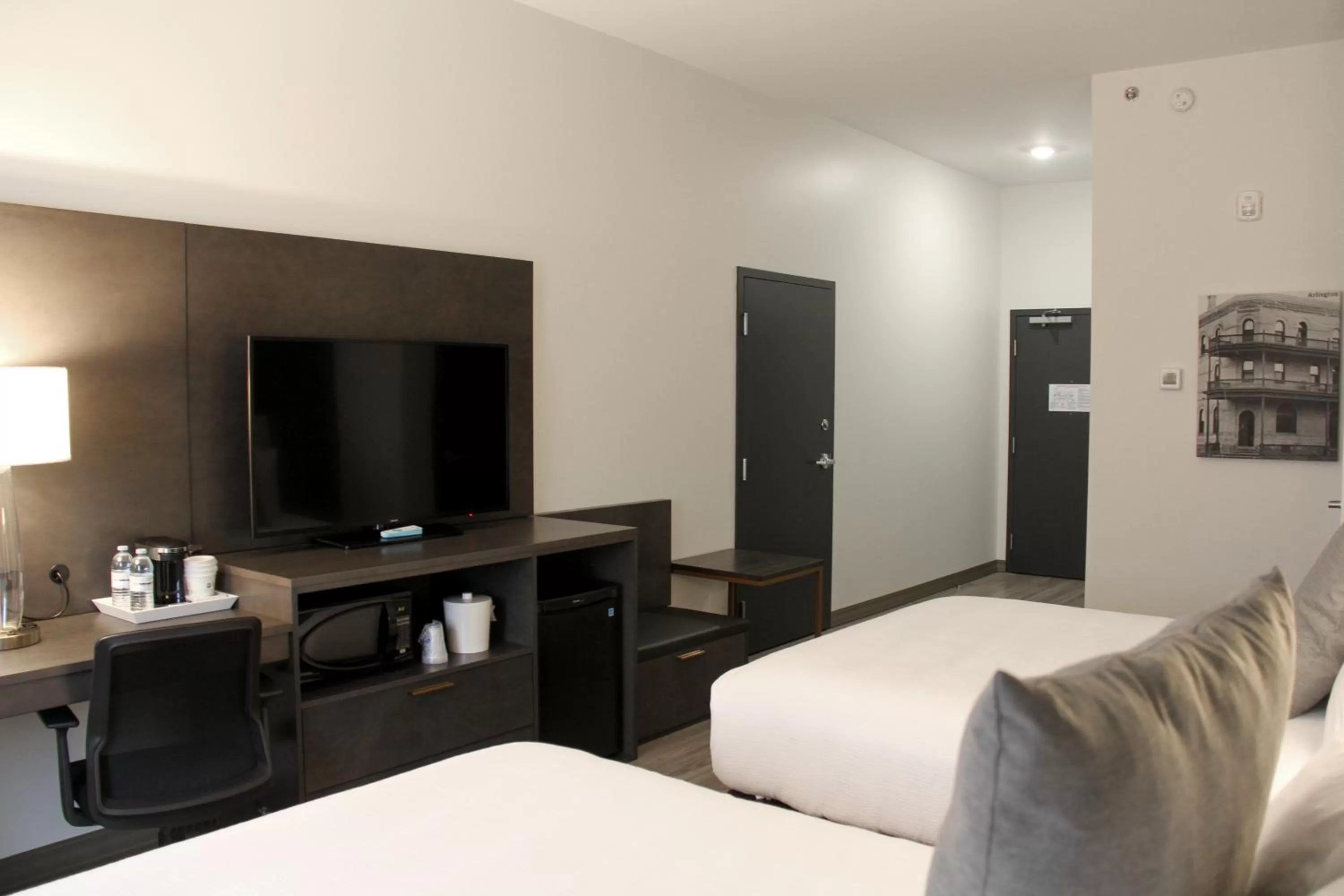 Bed in Best Western Plus Morden