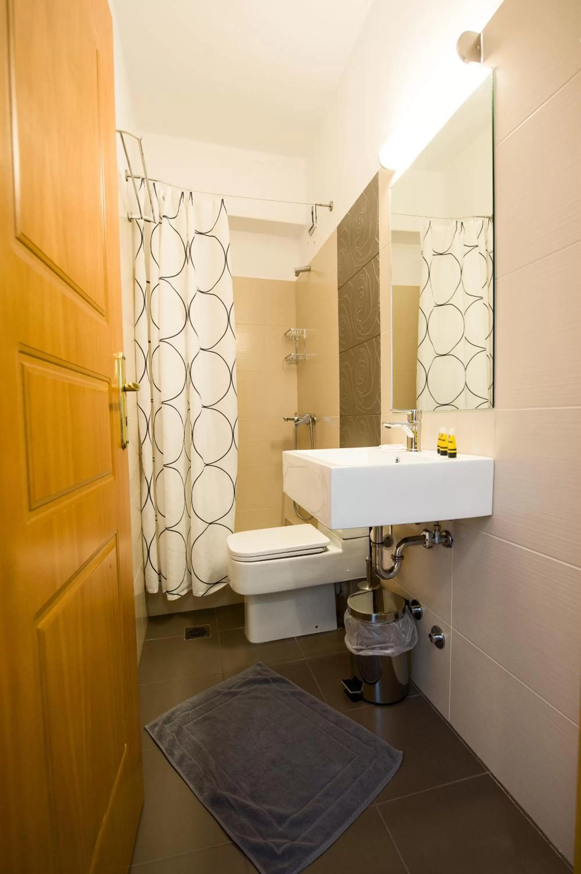 Photo of the whole room in Olympion