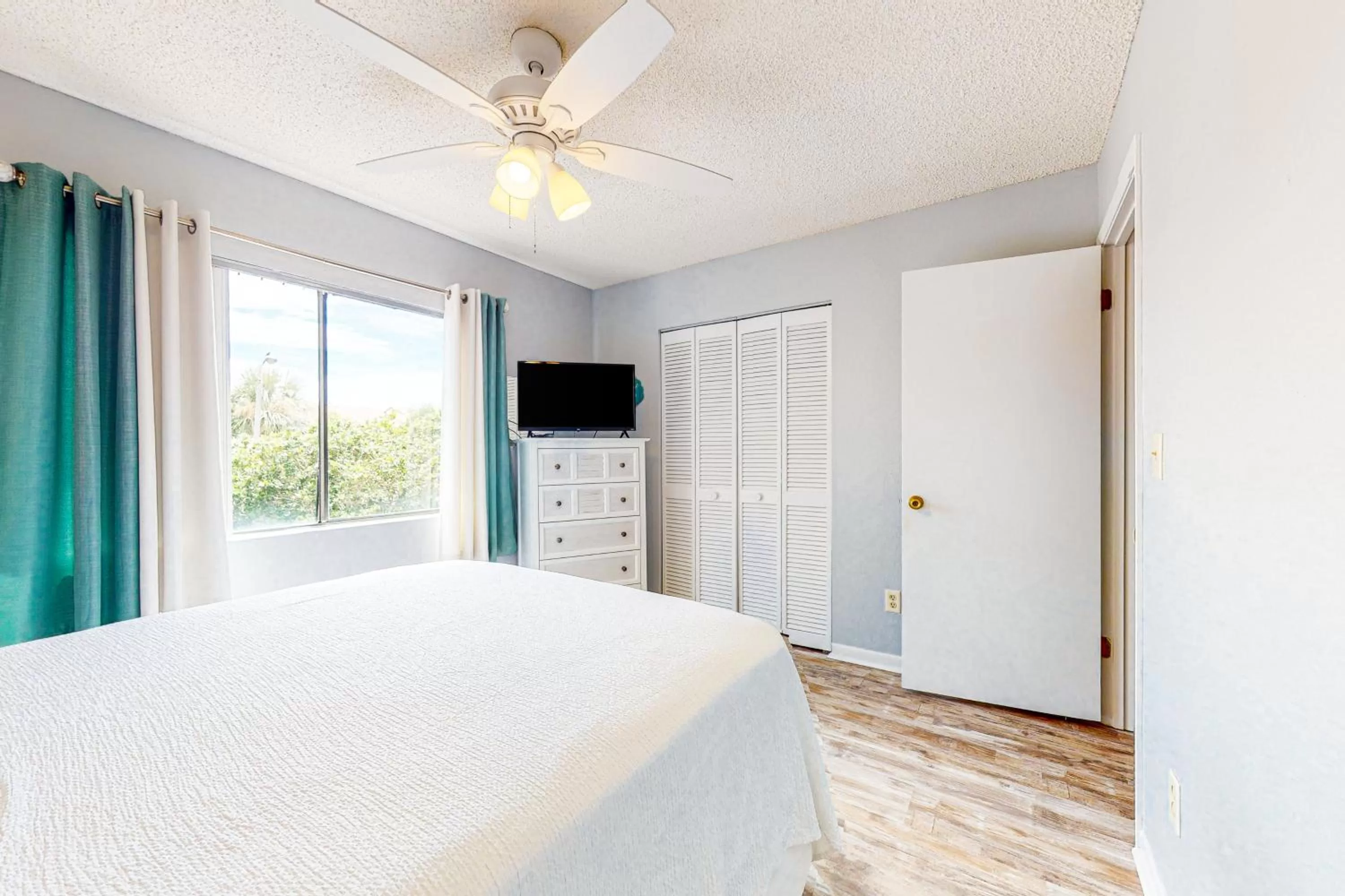 Bed in Beachwalk Condos #14F